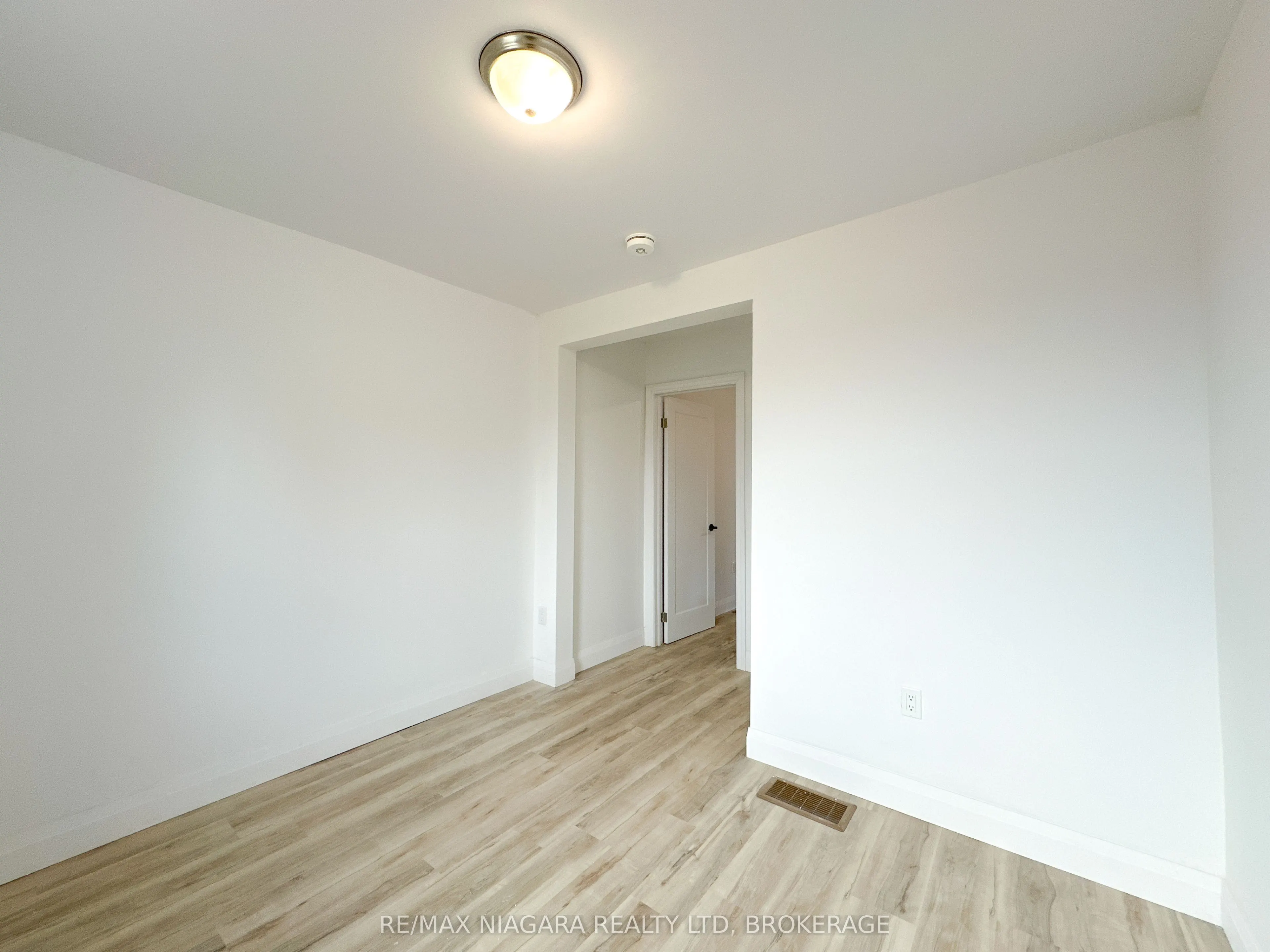 233 PELHAM Road, #UPPER
