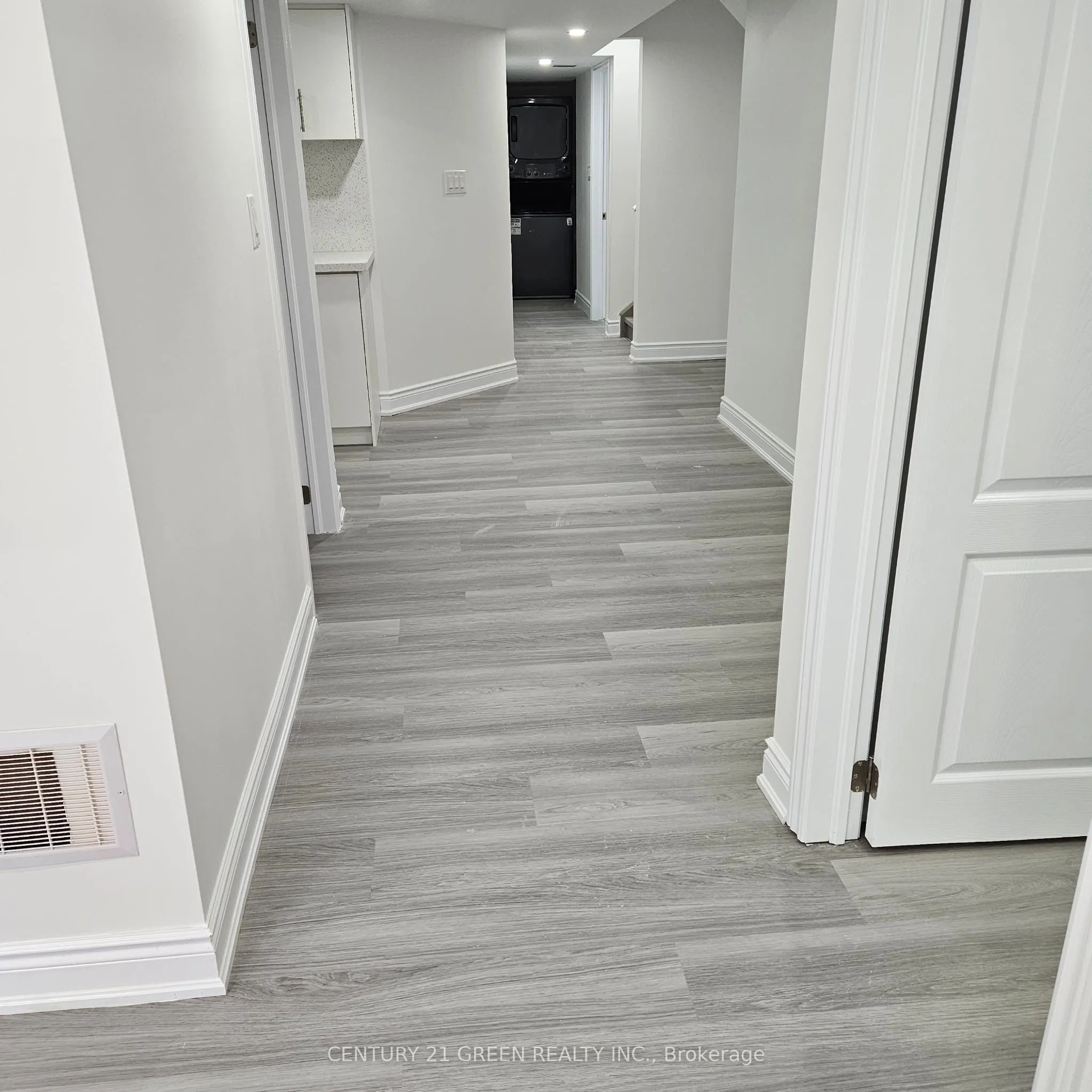 52 Queen Mary Boulevard, #Bsmt