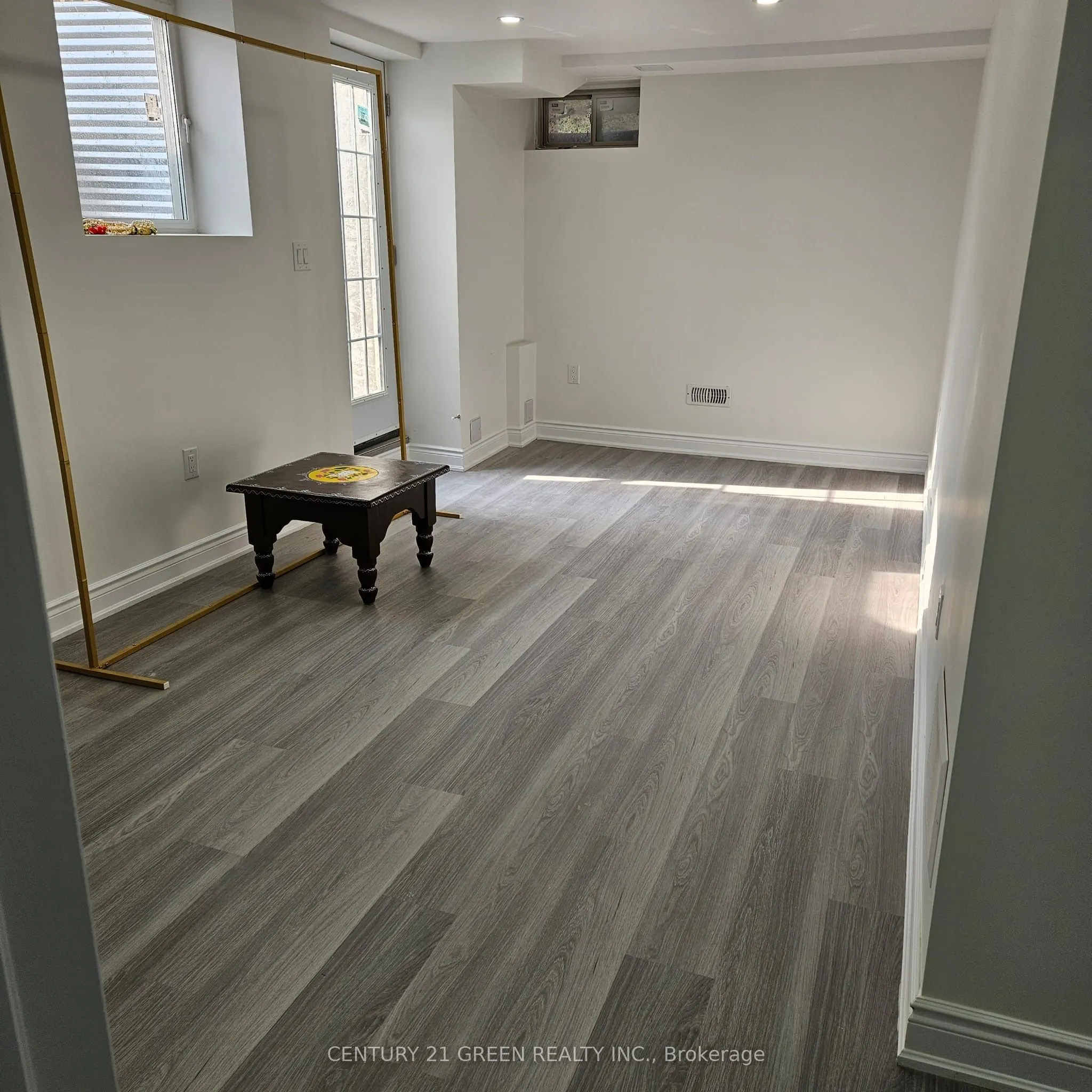 52 Queen Mary Boulevard, #Bsmt