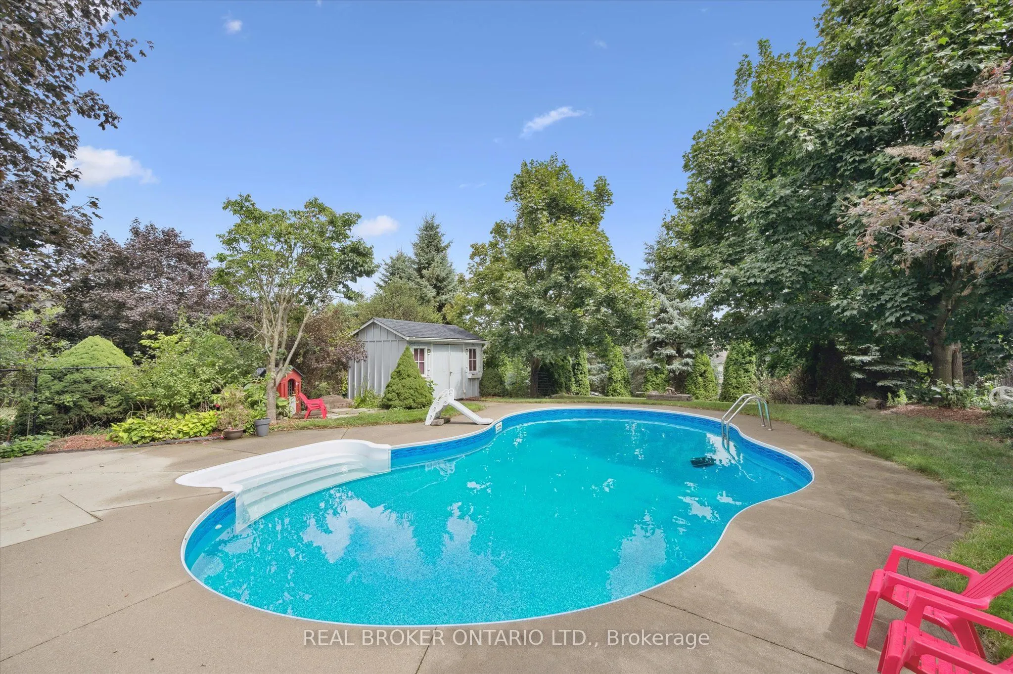 18 Pearwood Court