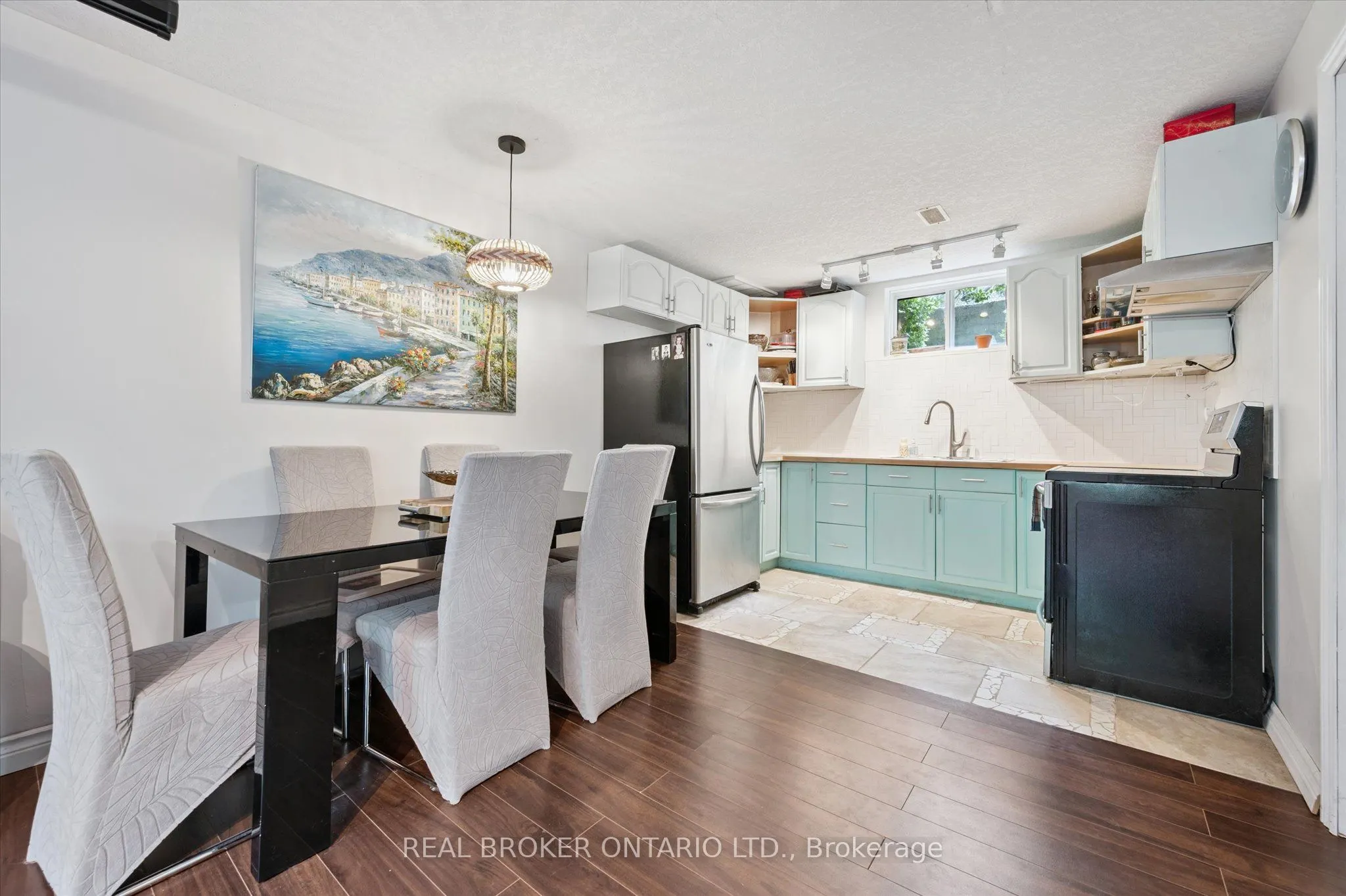 18 Pearwood Court