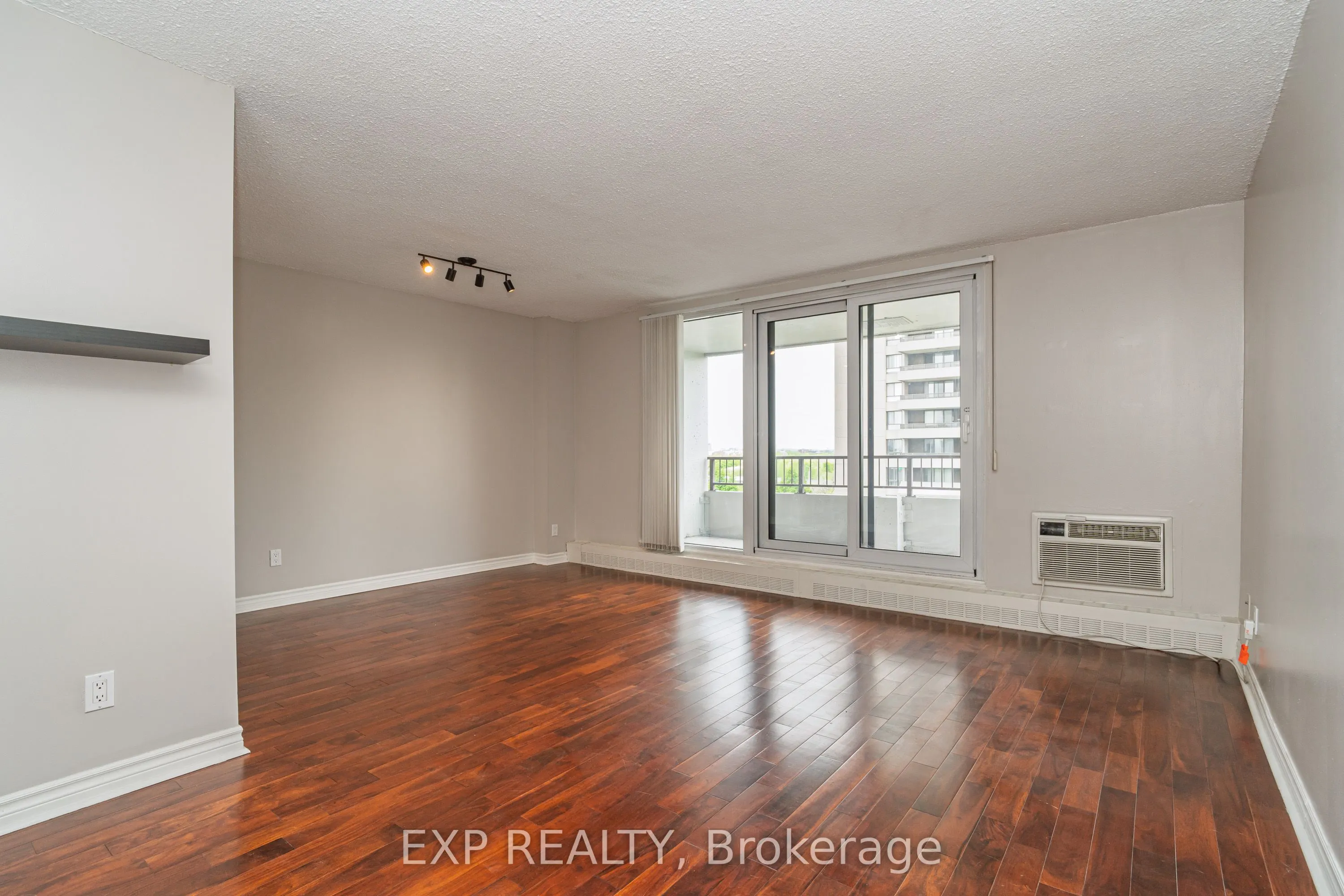 1785 Frobisher Lane, #809