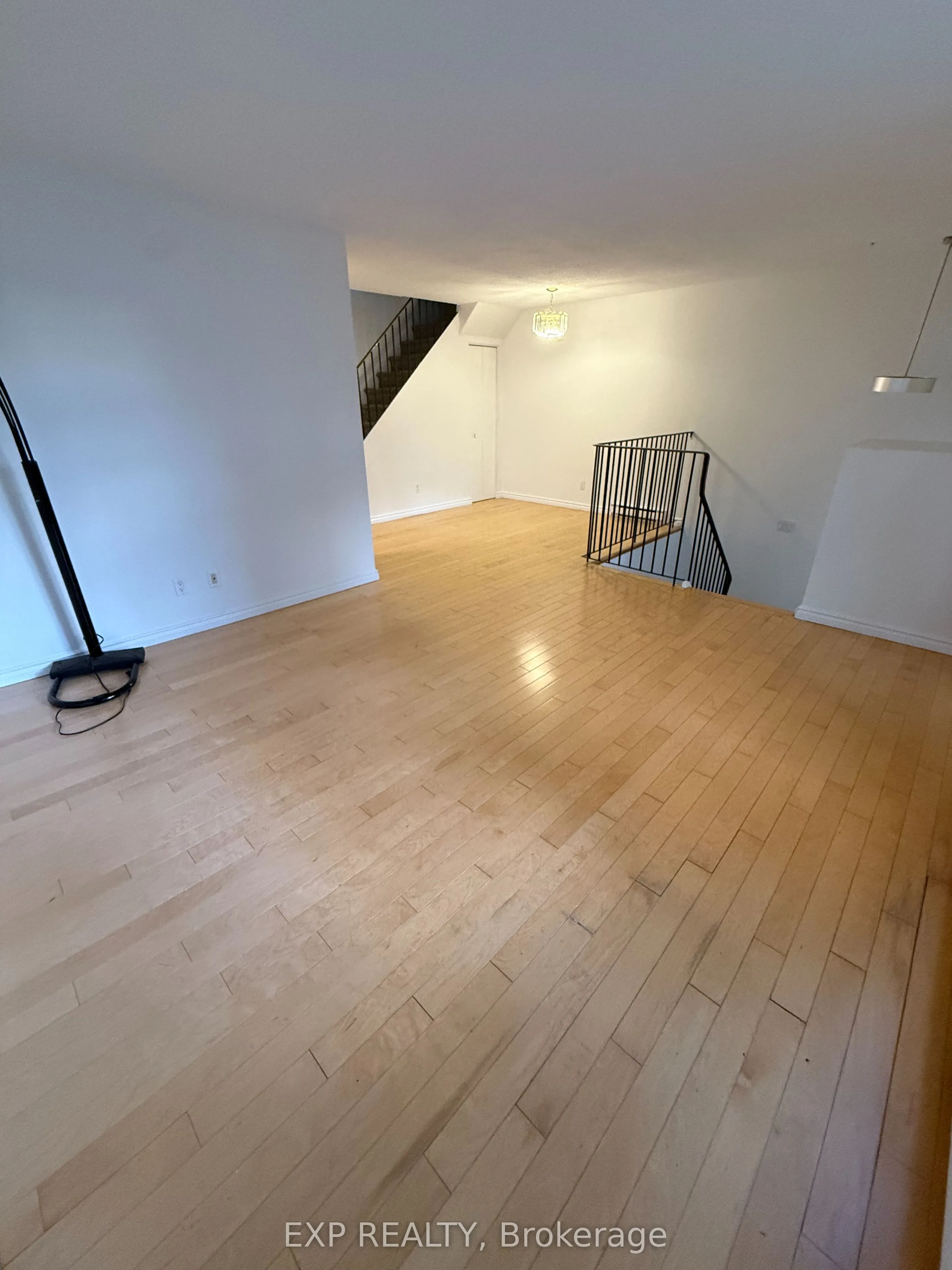 13 Banner Road, #L