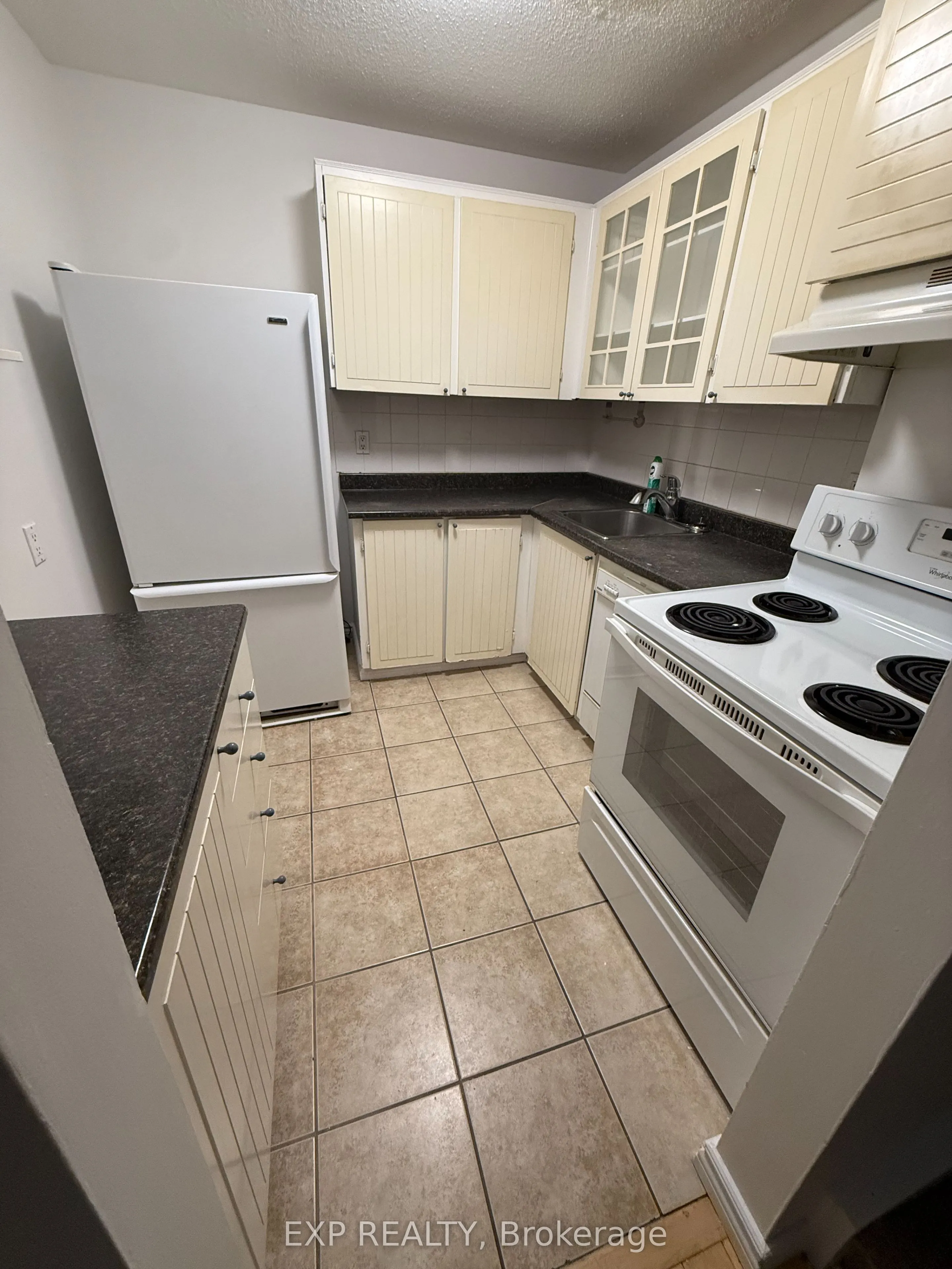 13 Banner Road, #L