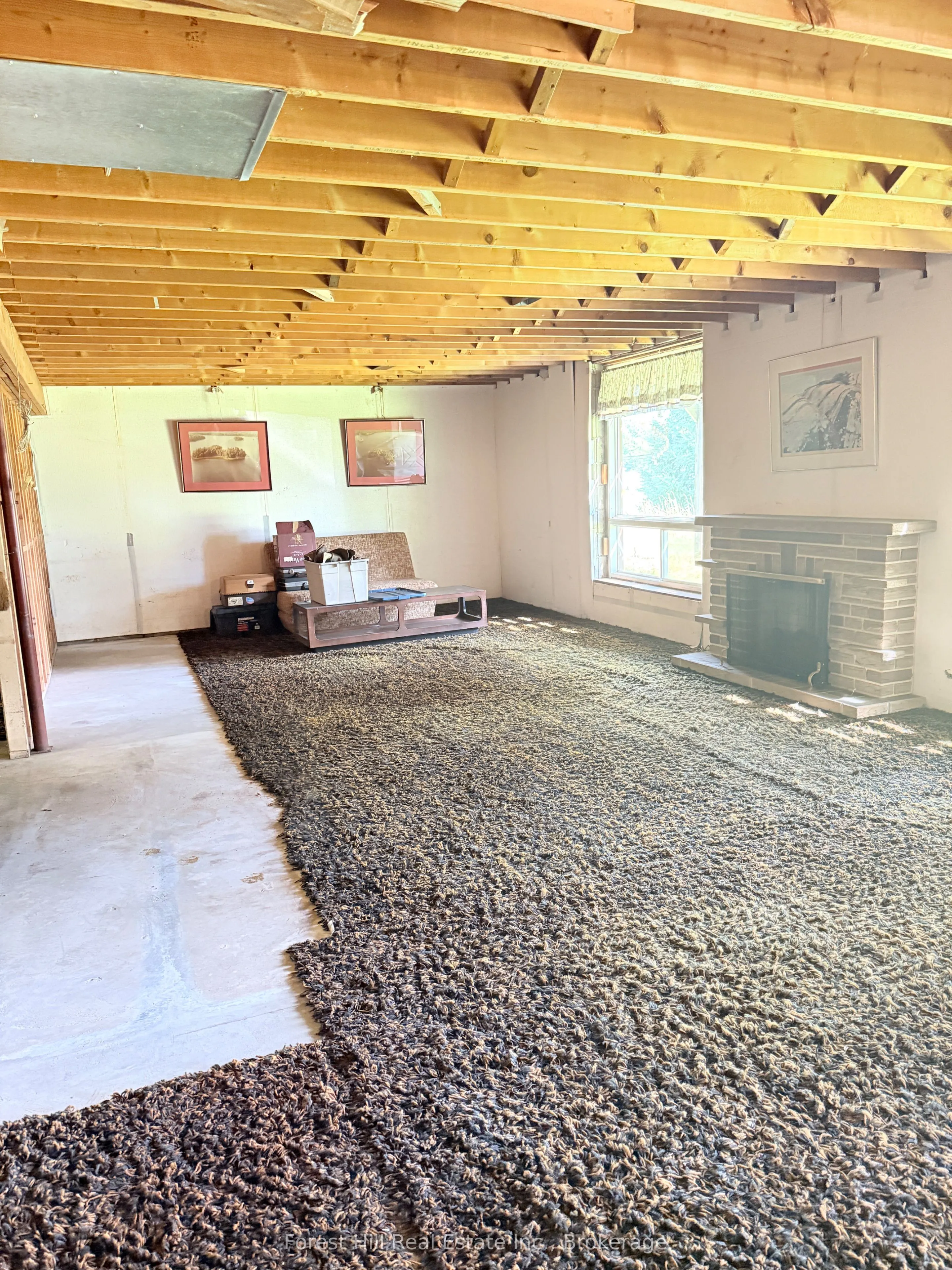 11582 Hwy 522 Highway