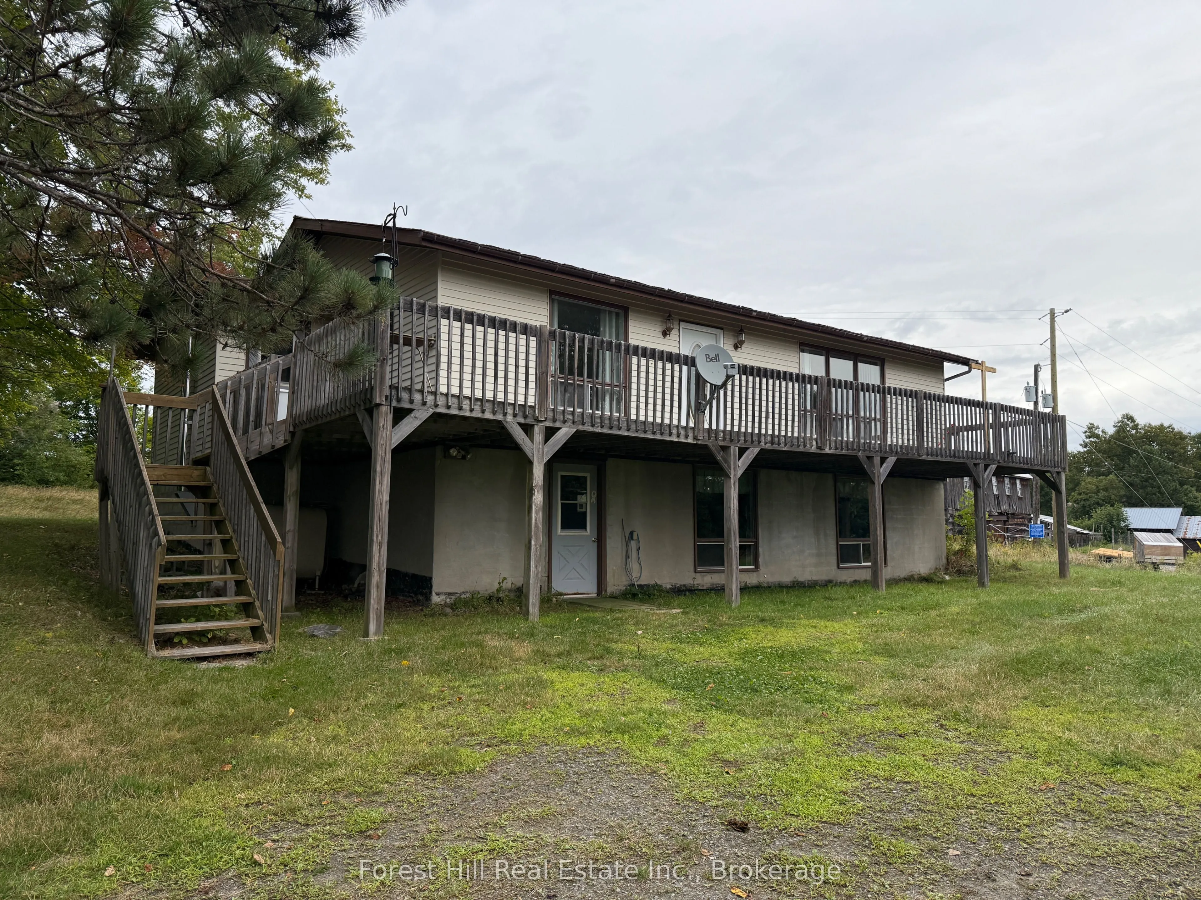 11582 Hwy 522 Highway