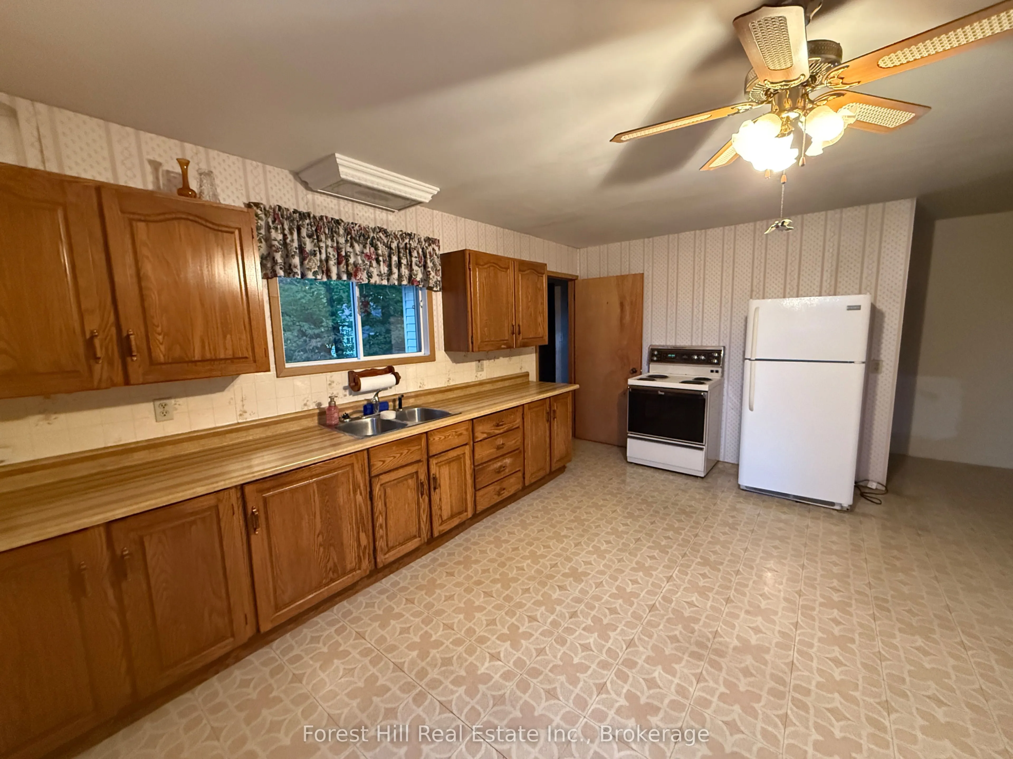 11582 Hwy 522 Highway