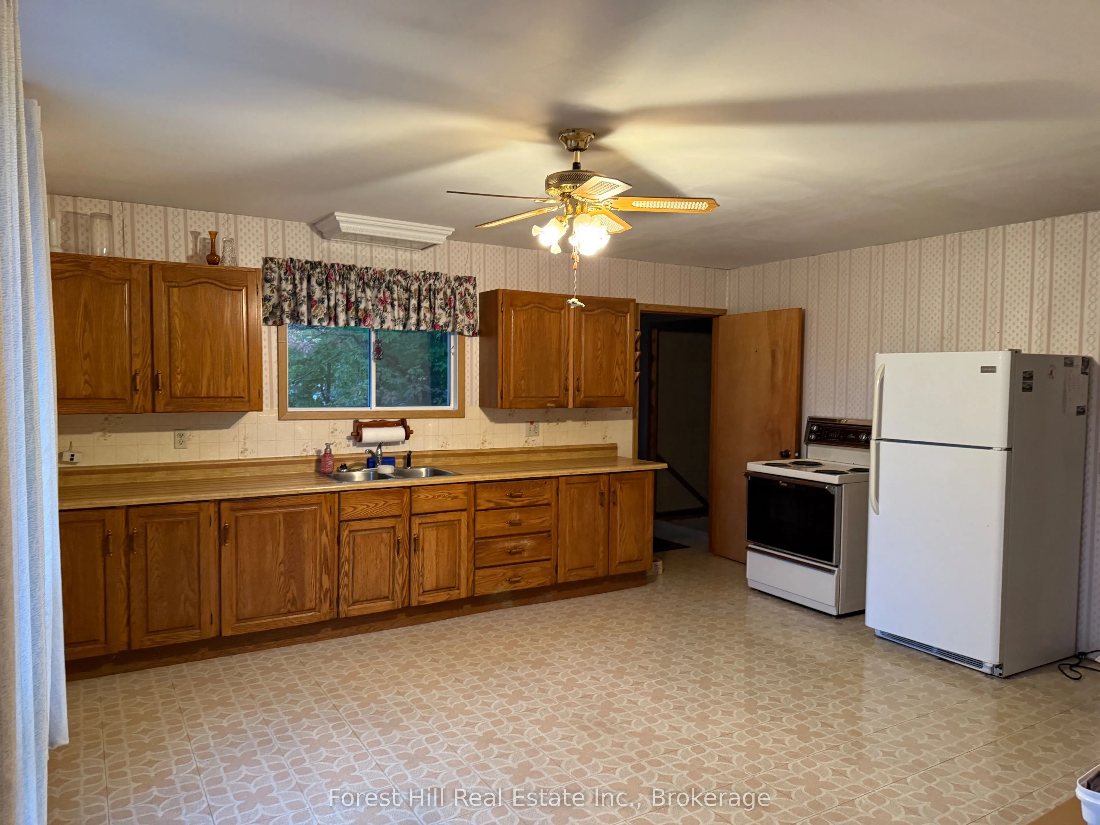 11582 Hwy 522 Highway