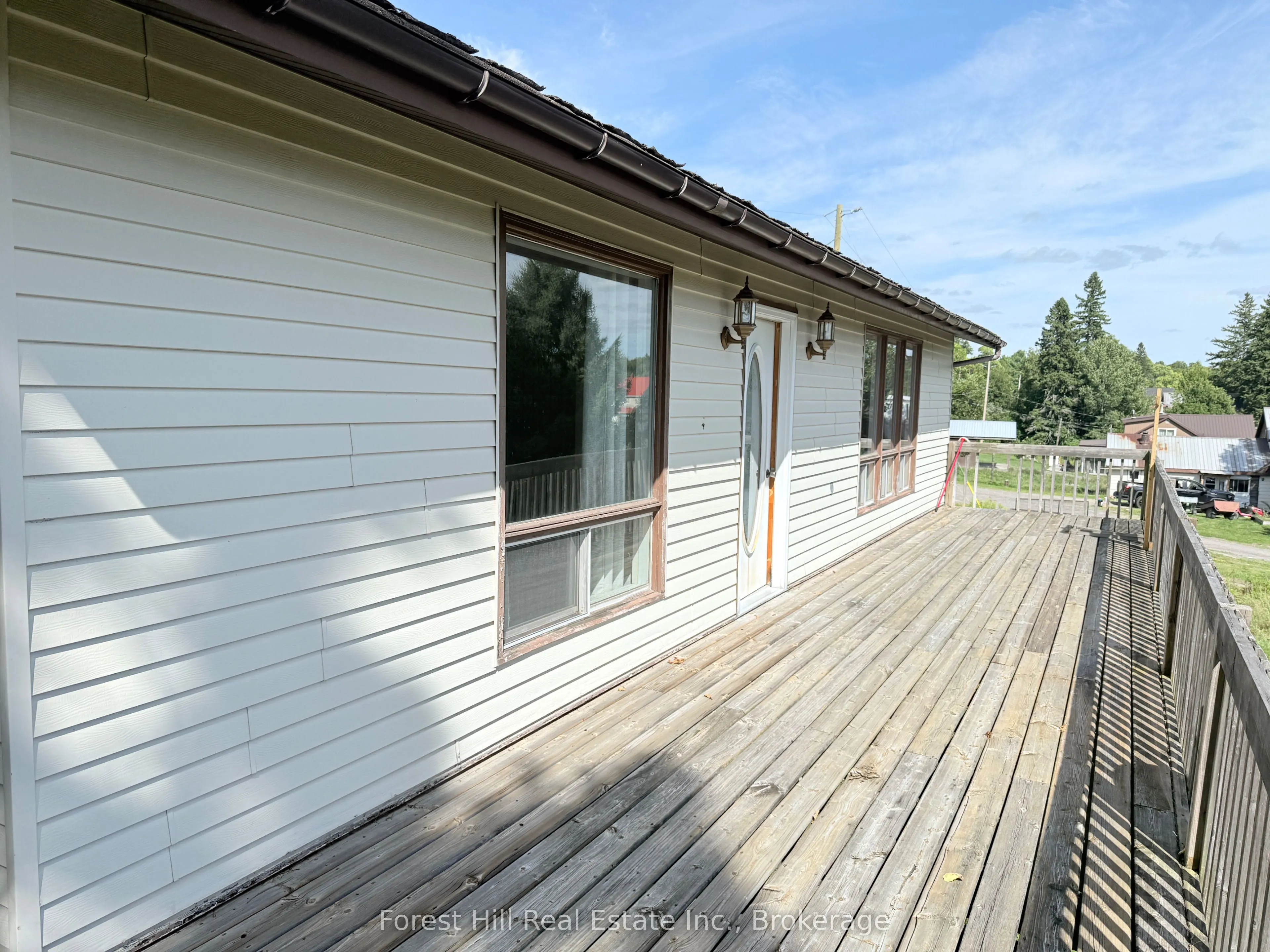 11582 Hwy 522 Highway
