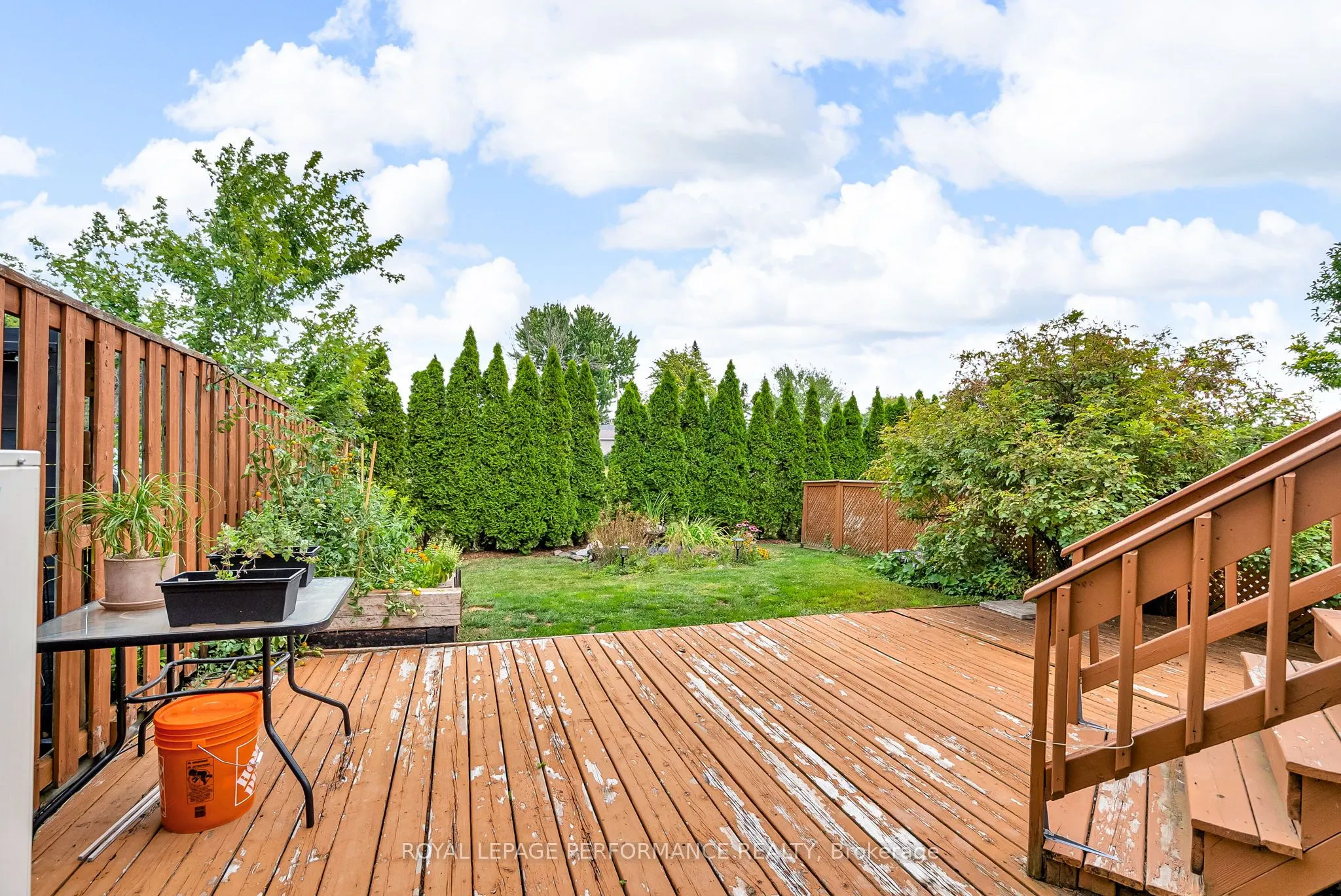 373 Ivan Crescent