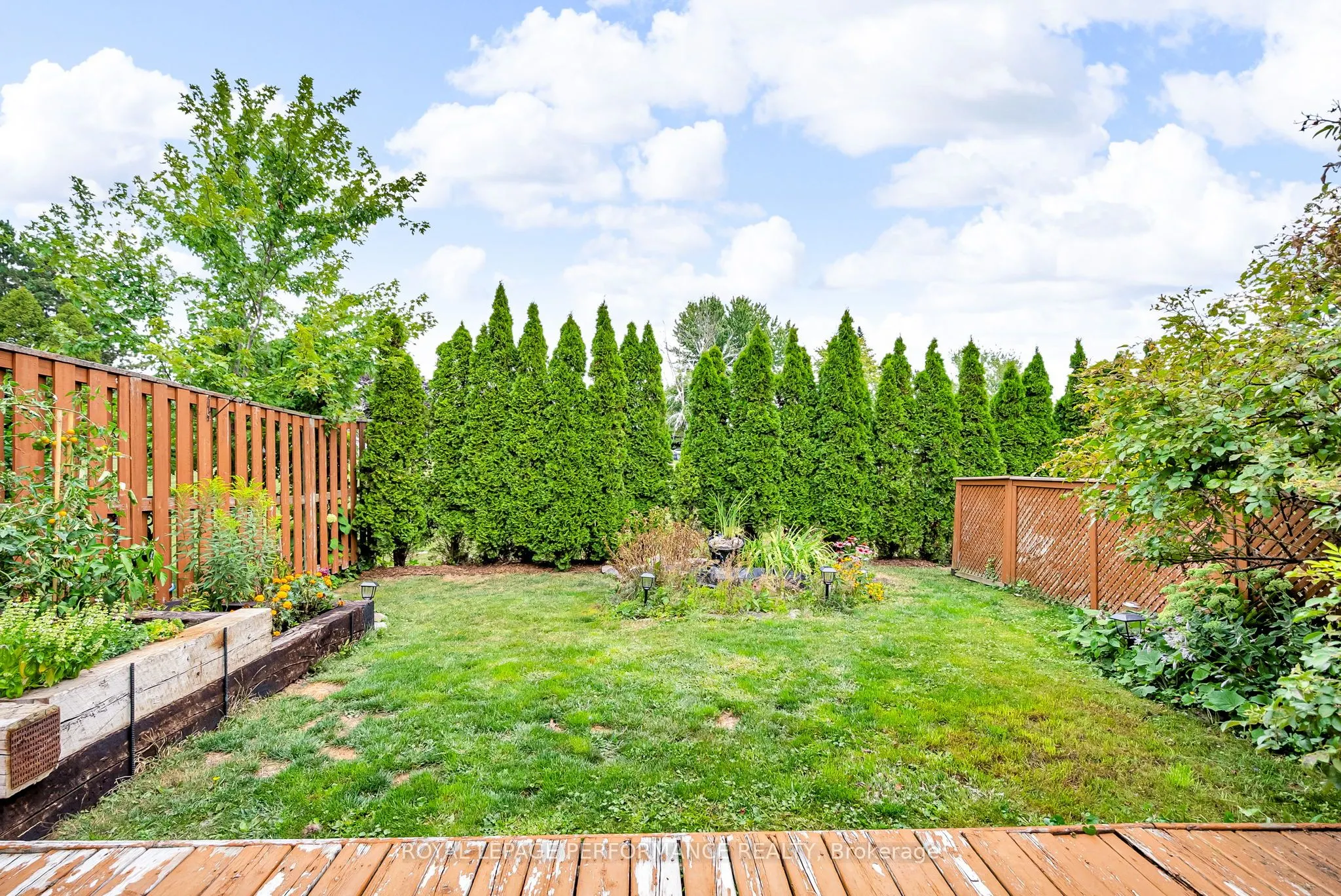 373 Ivan Crescent