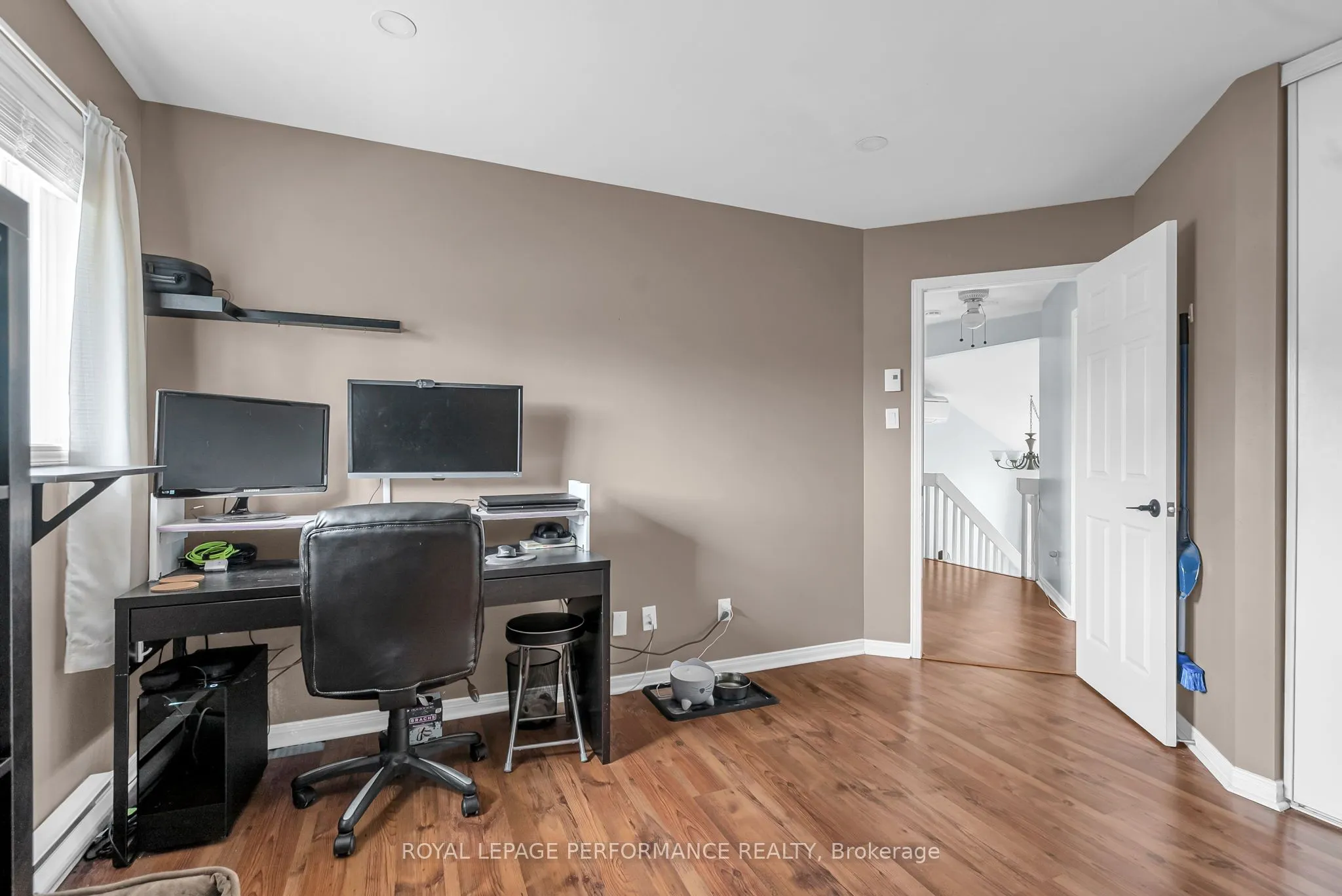 373 Ivan Crescent