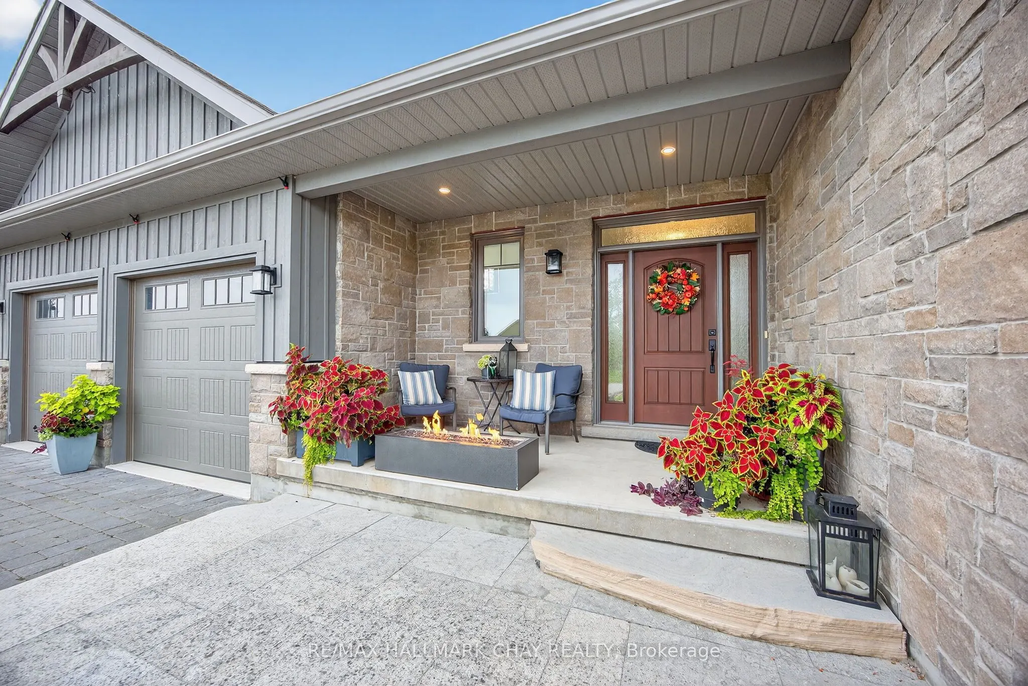 127 High Bluff Lane