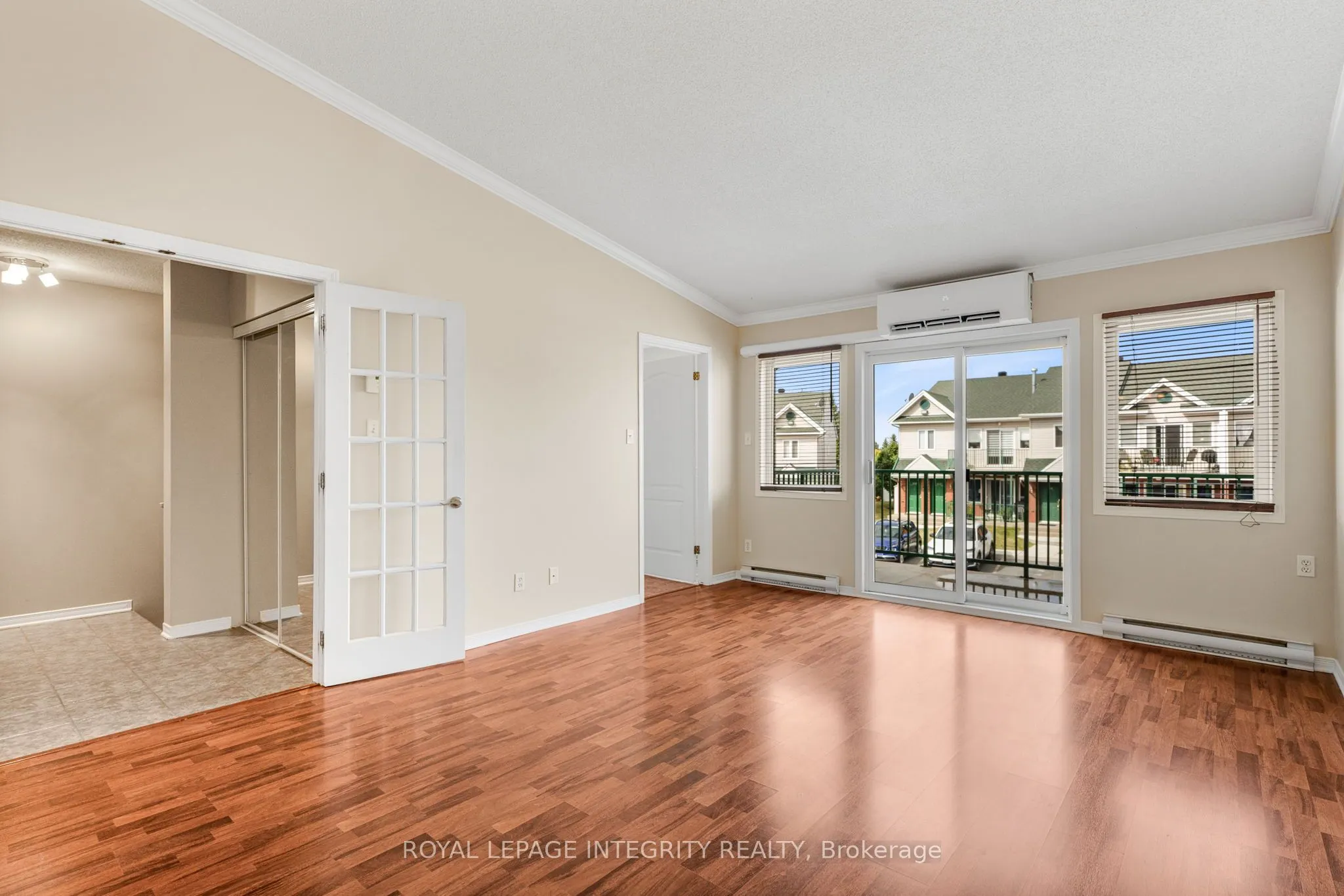 2923 Laurier Street, #403