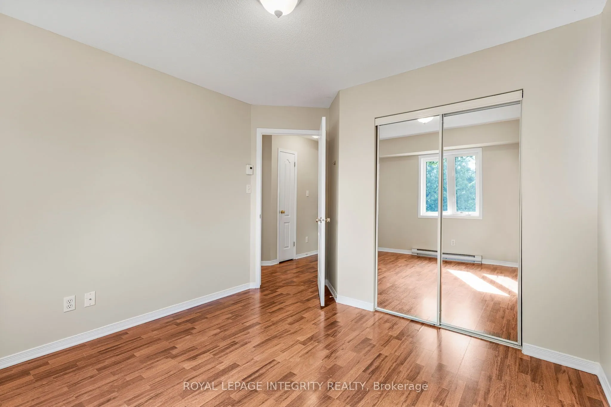2923 Laurier Street, #403