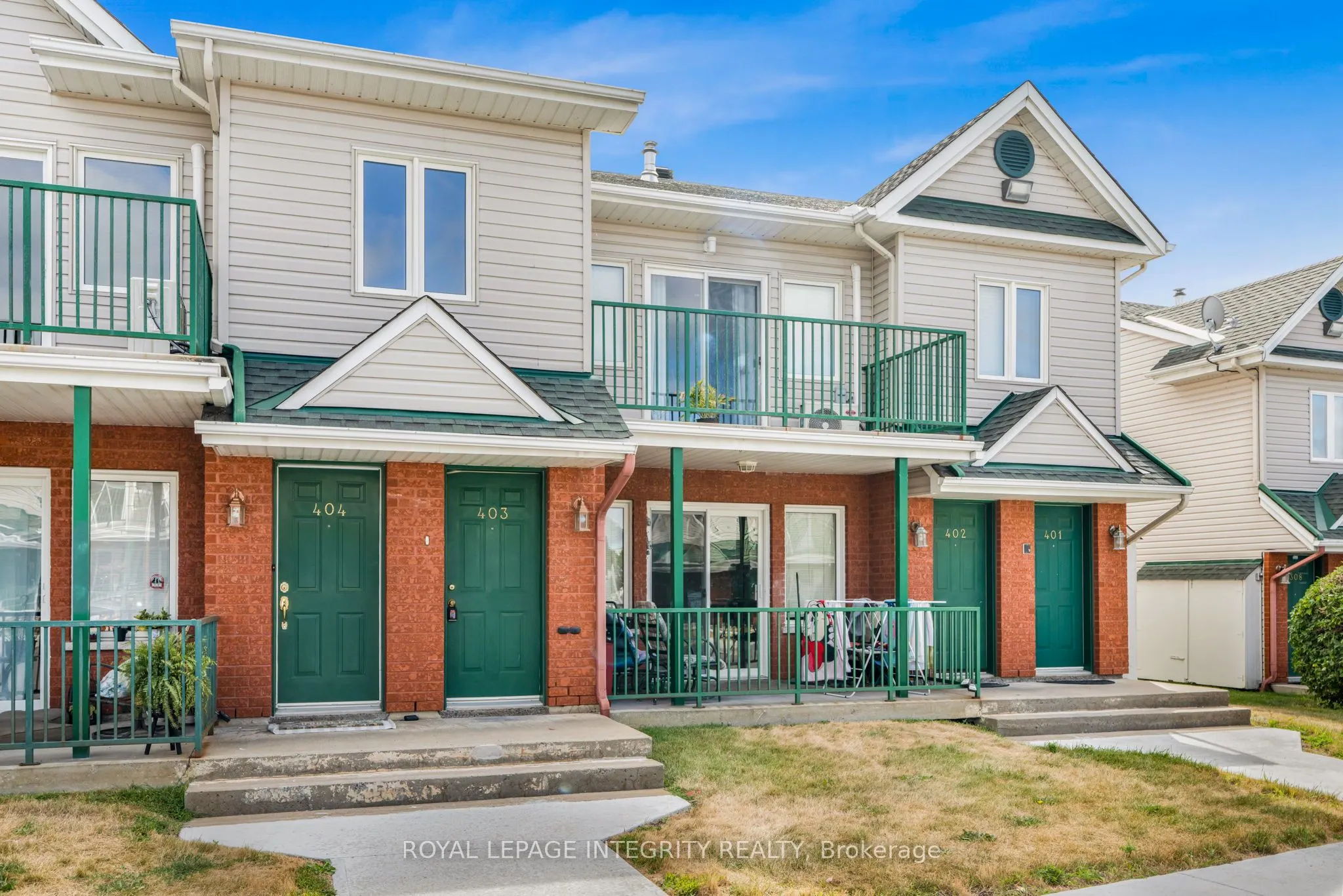 2923 Laurier Street, #403
