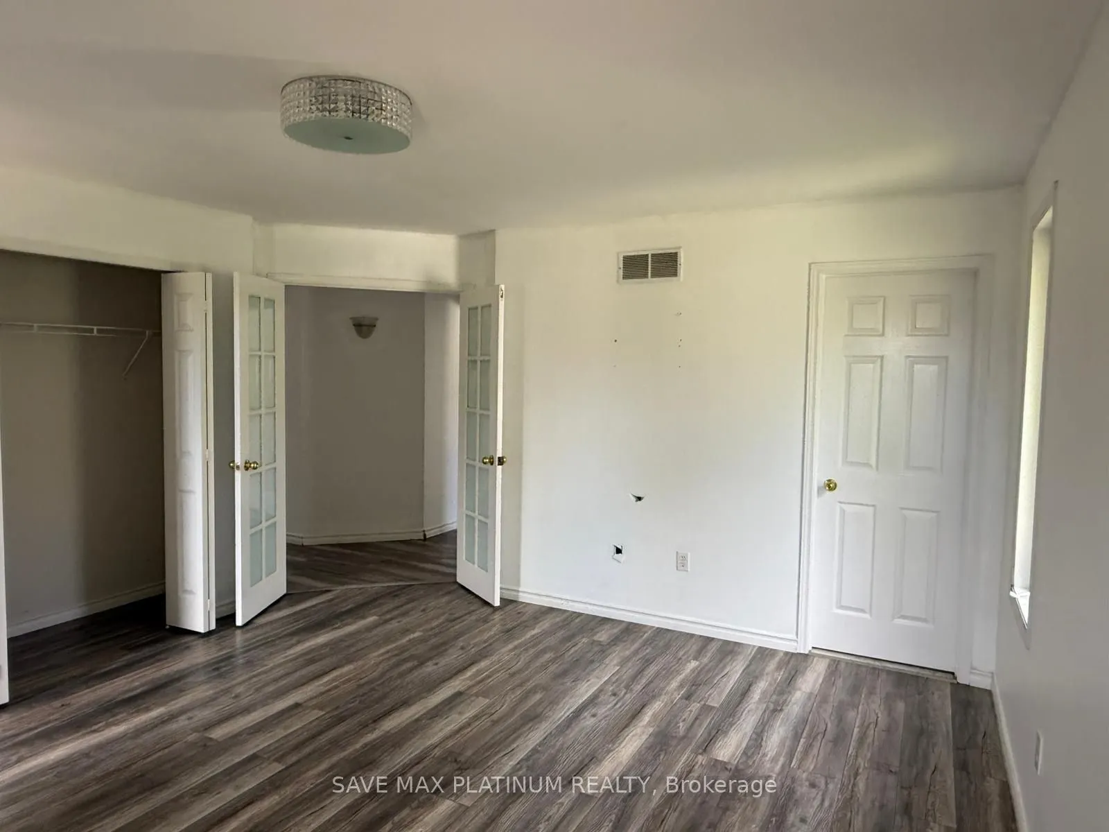 4276 Providence Crescent