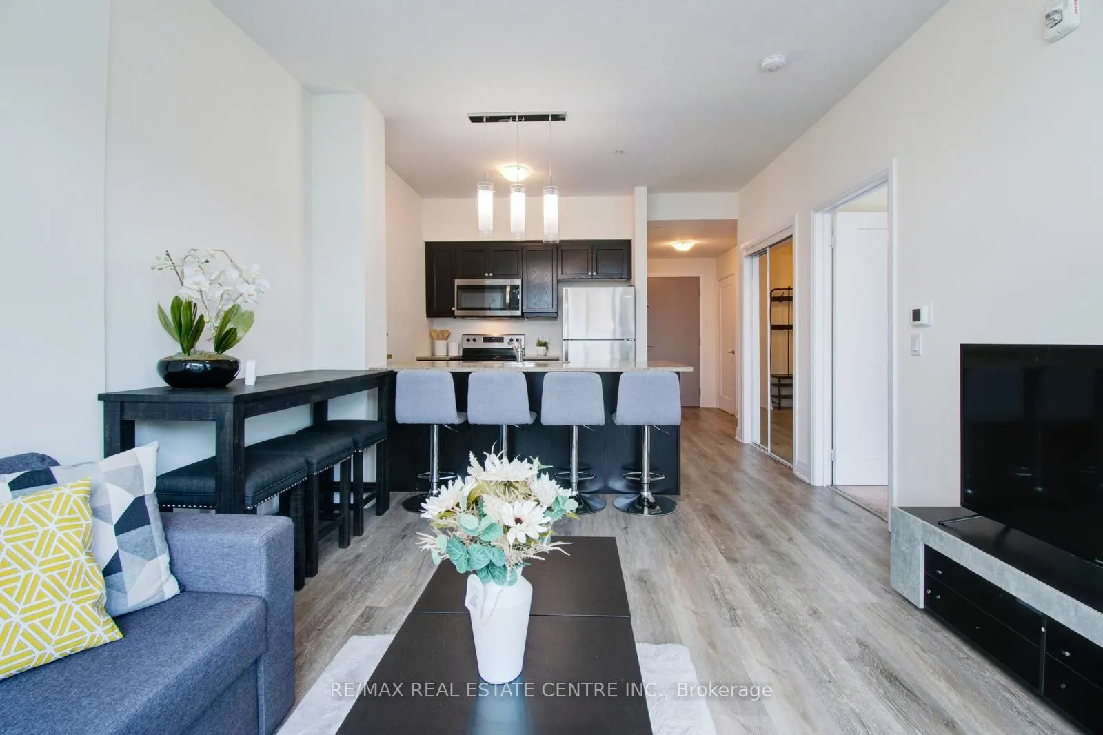 16 Concord Place, #535