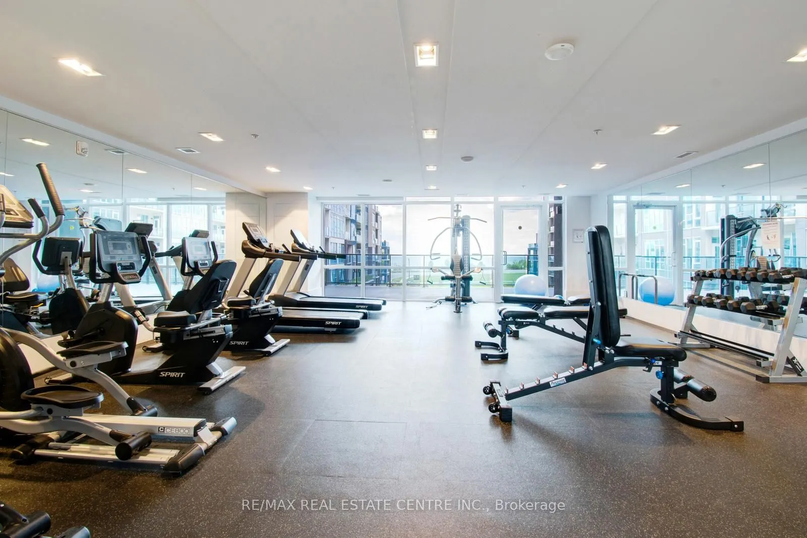16 Concord Place, #535