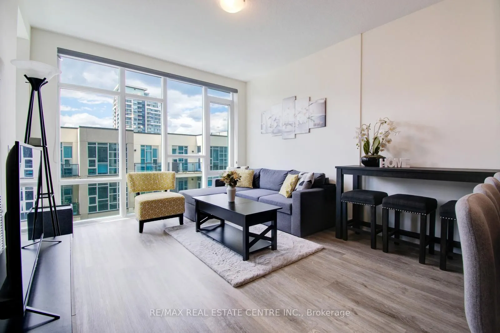 16 Concord Place, #535