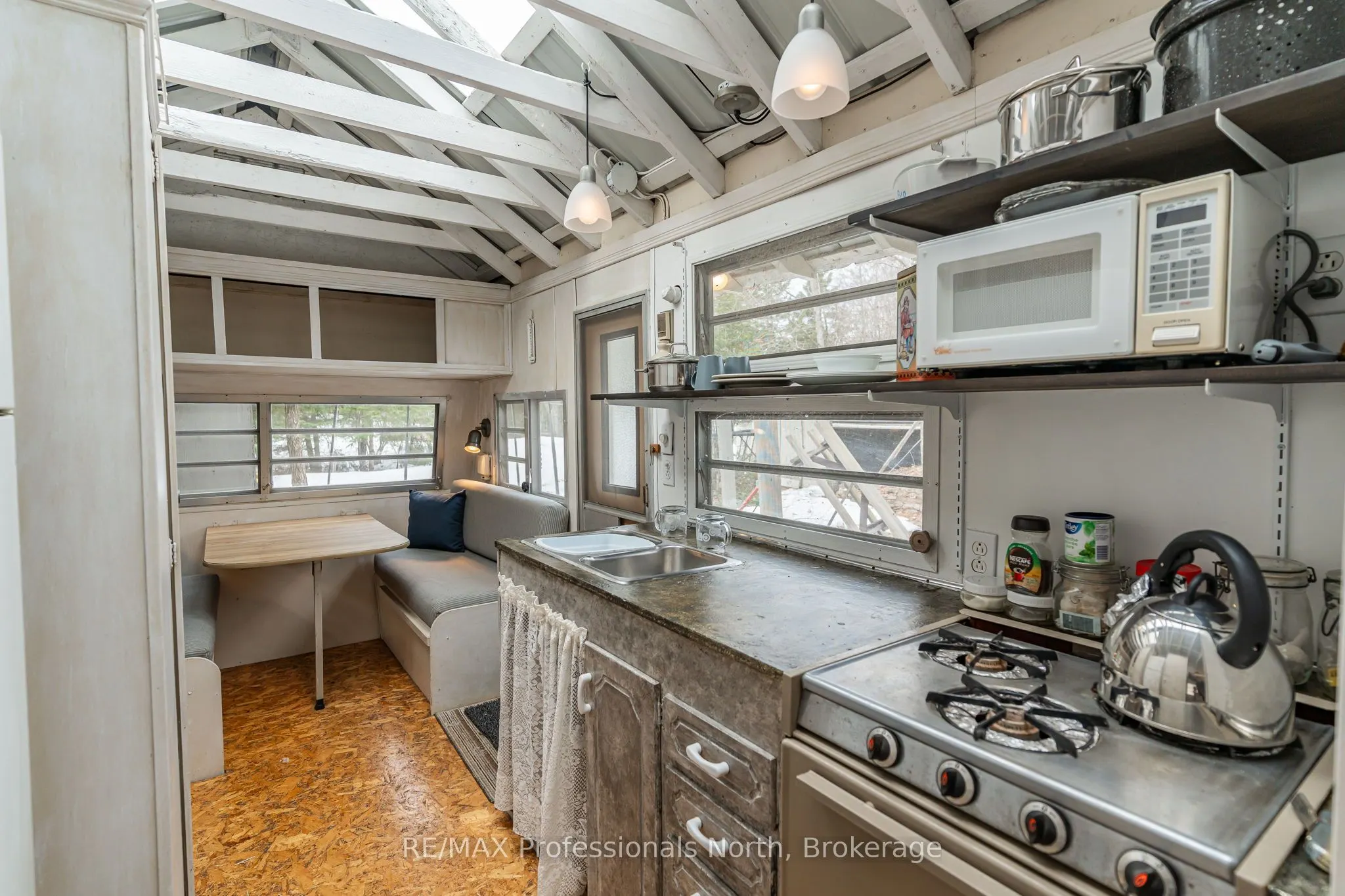 1010 Sturgeon Drive