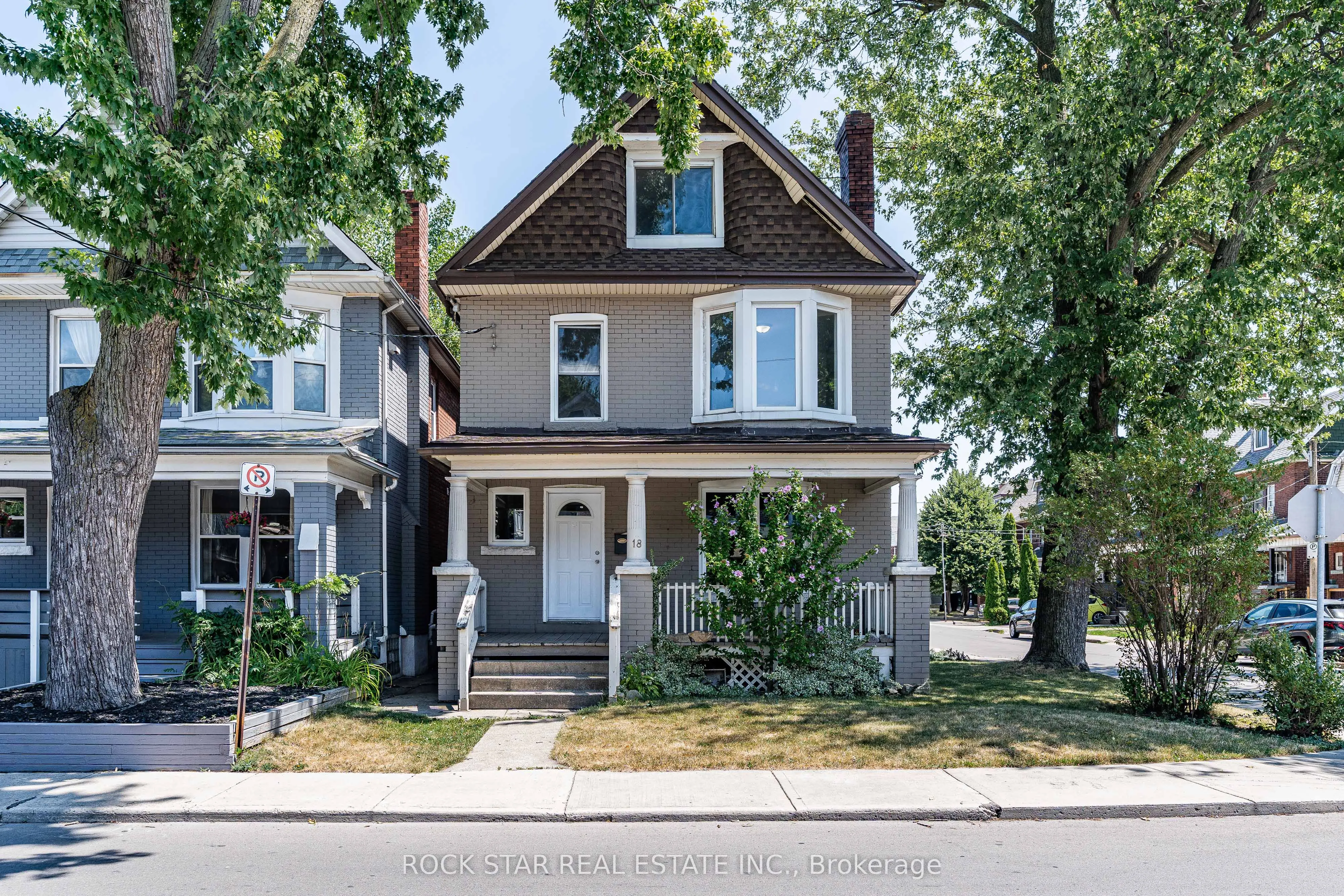 18 Barnesdale Avenue N