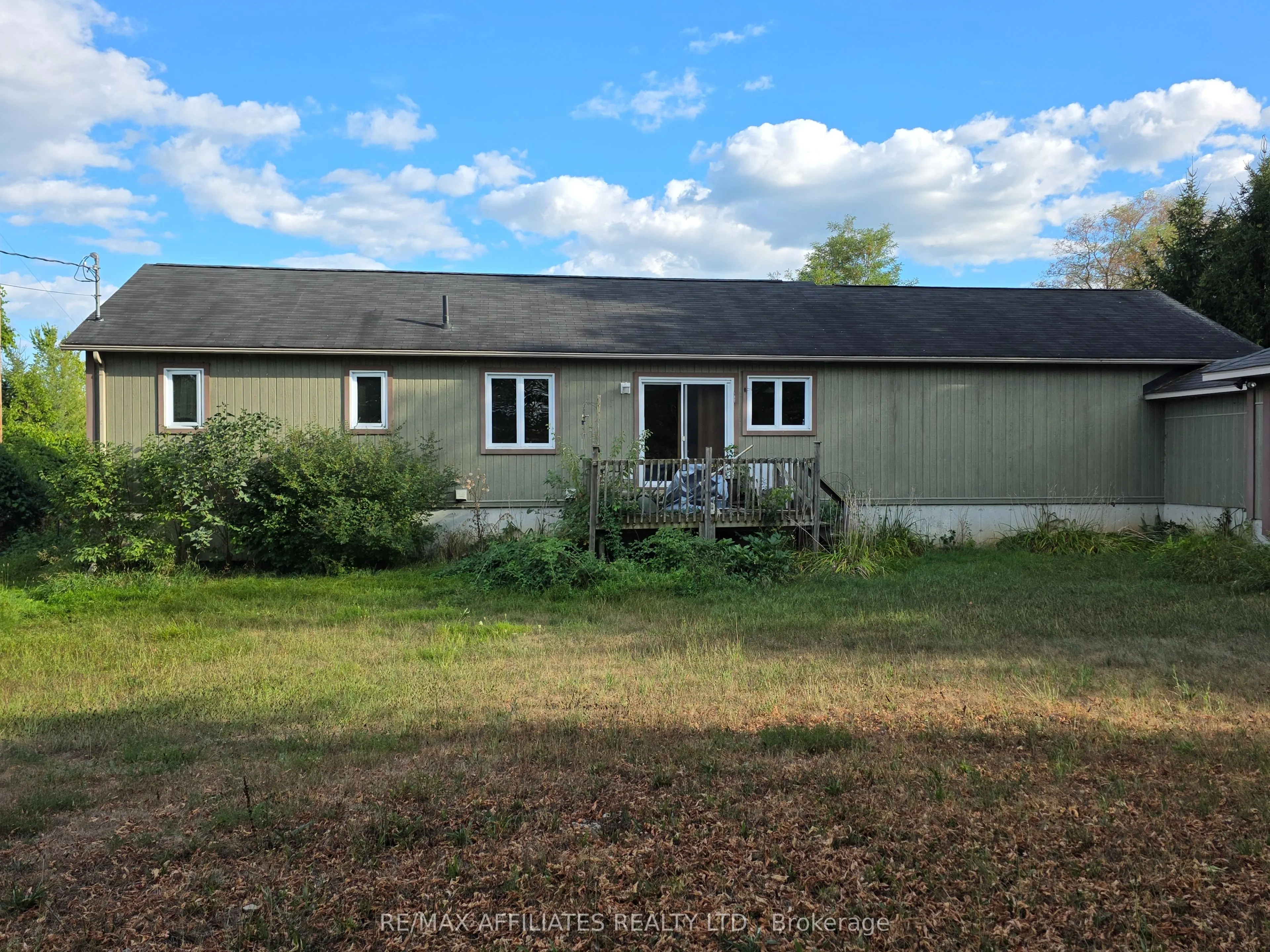 422 Kitley Line 3 Road