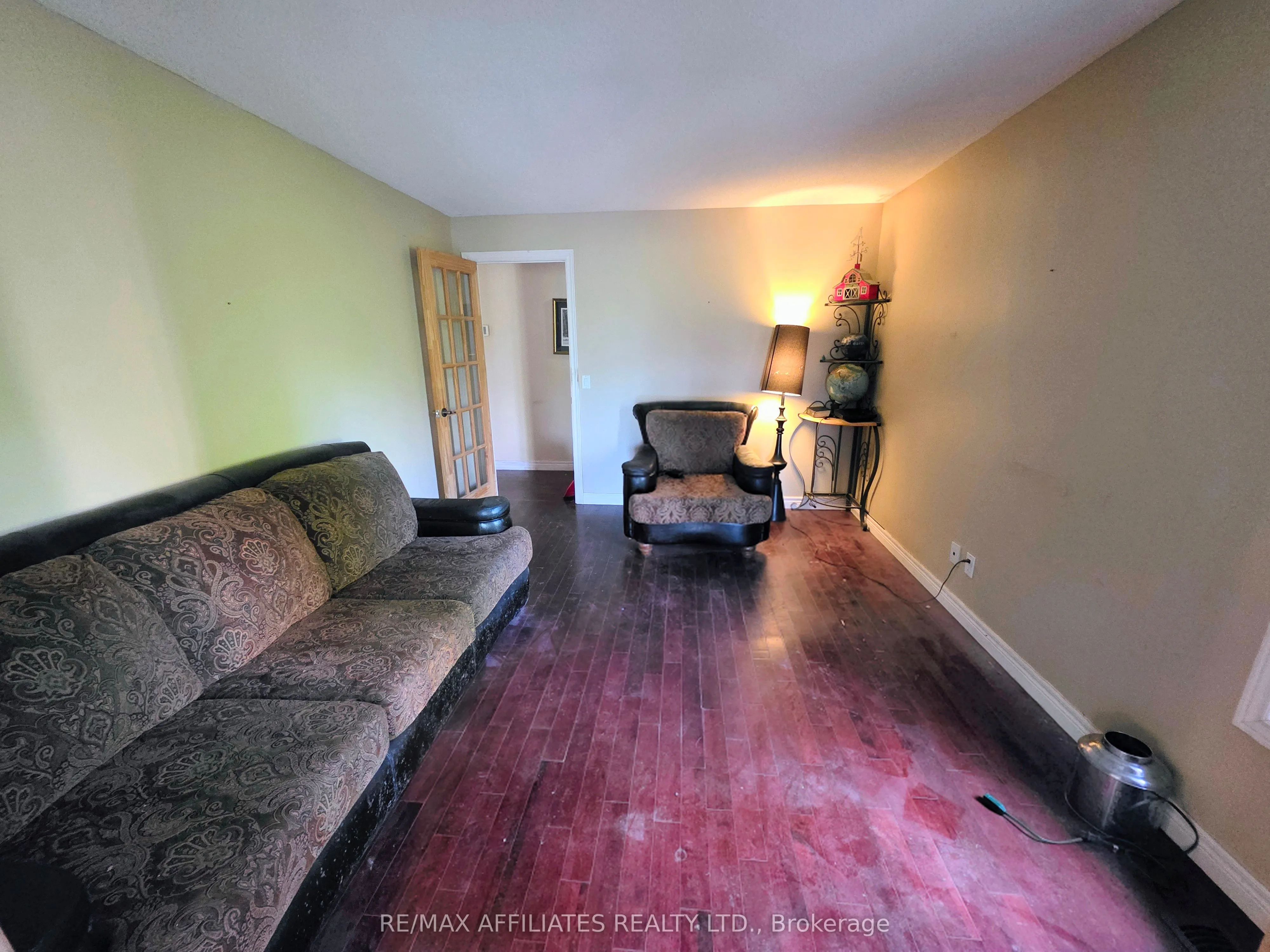 422 Kitley Line 3 Road