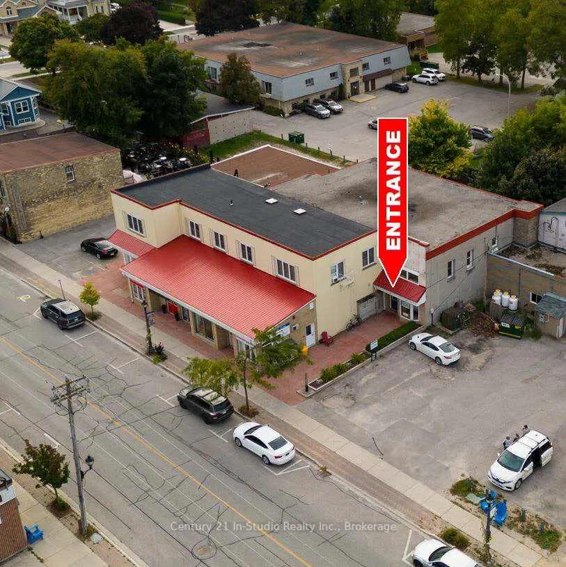 910C QUEEN Street