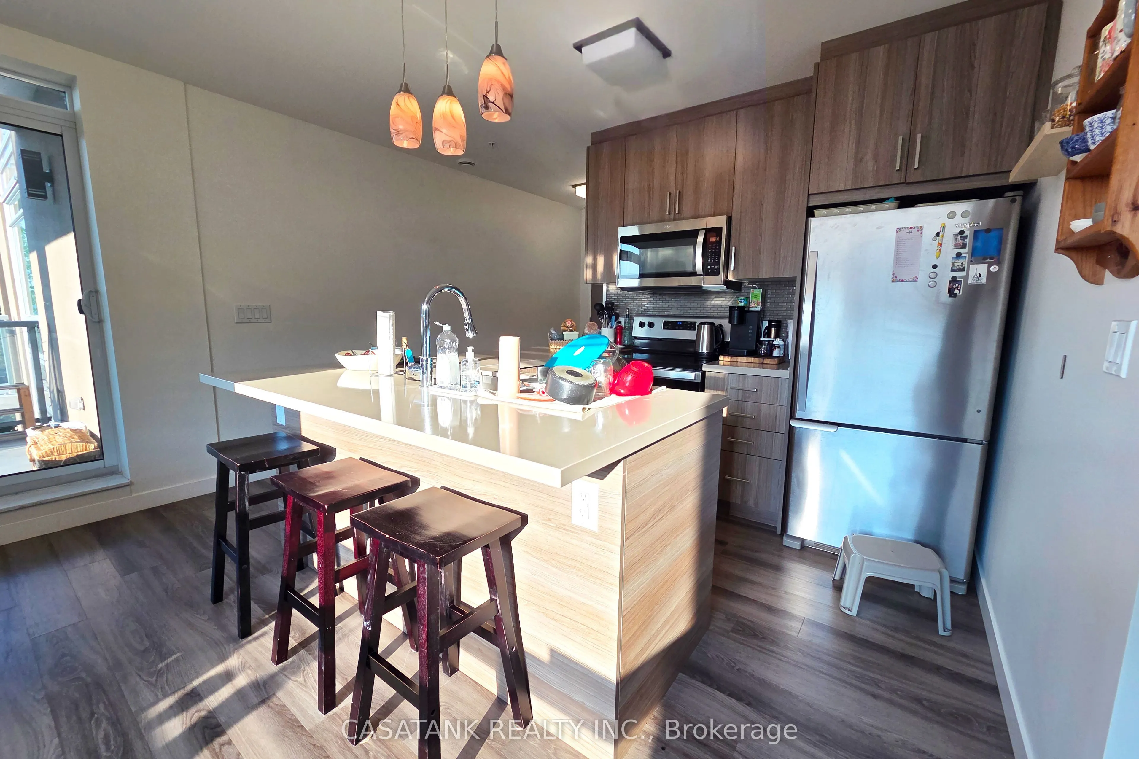479 Charlton Avenue E, #408