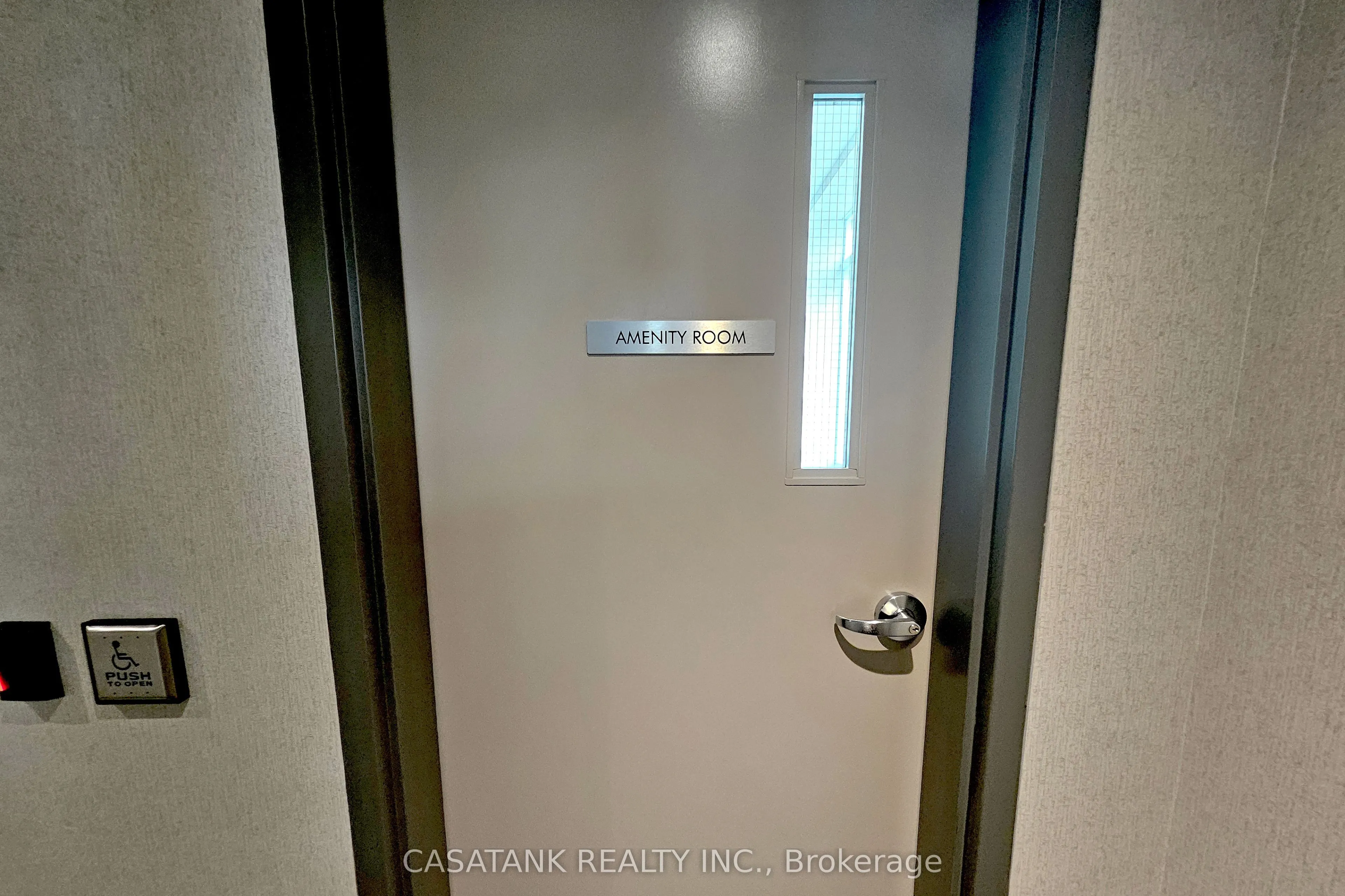 479 Charlton Avenue E, #408