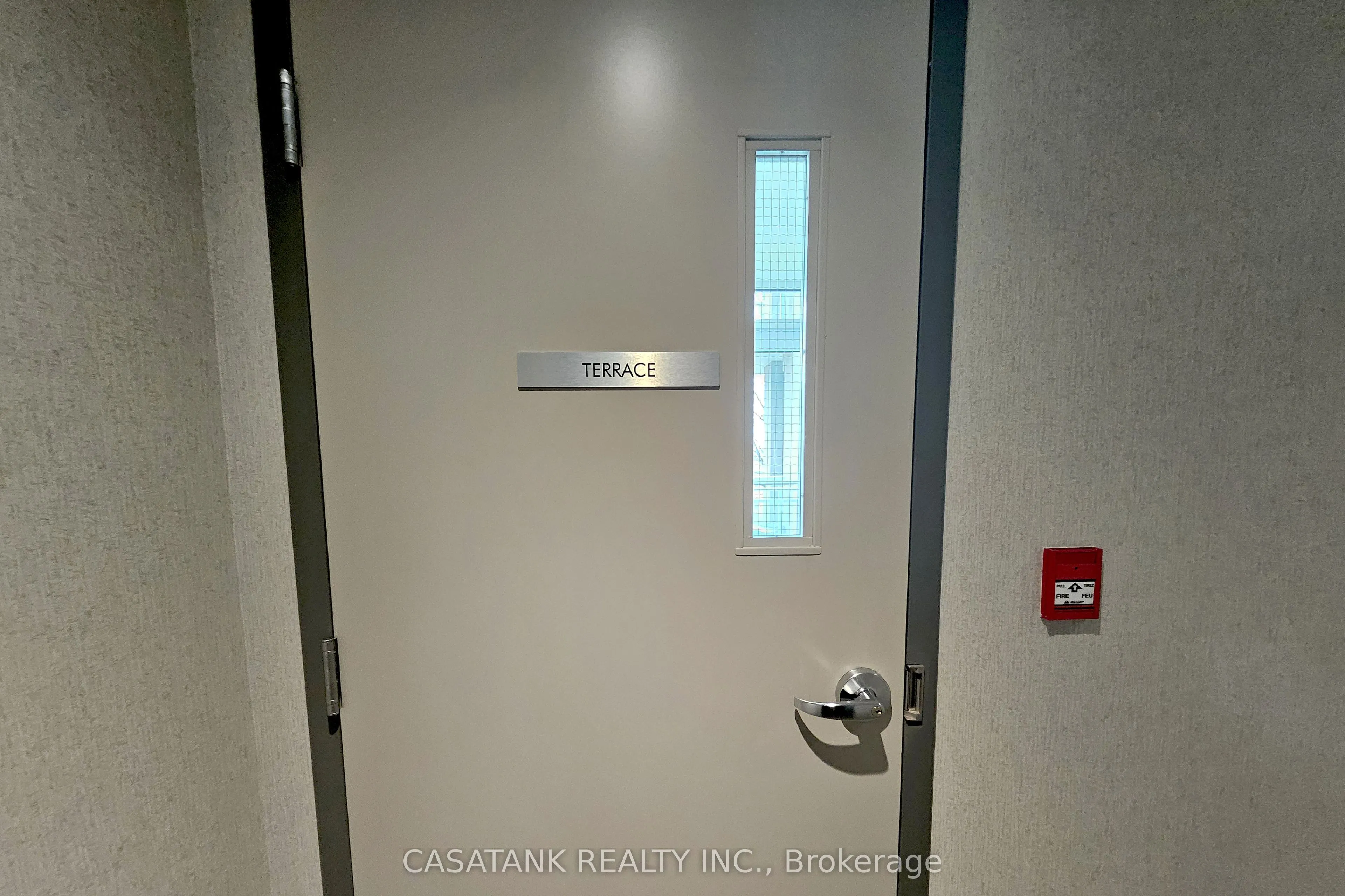 479 Charlton Avenue E, #408
