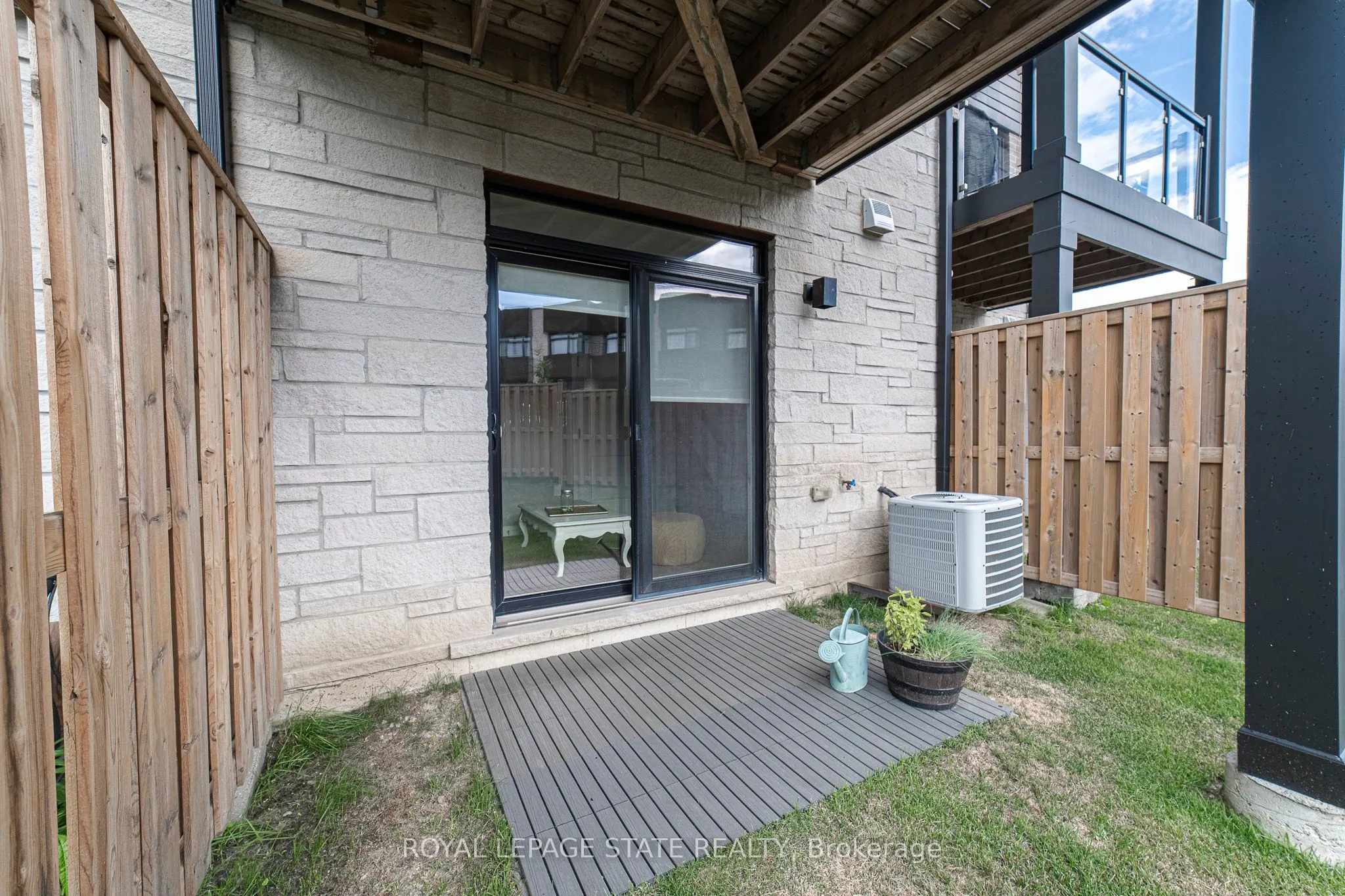 35 Midhurst Heights, #40