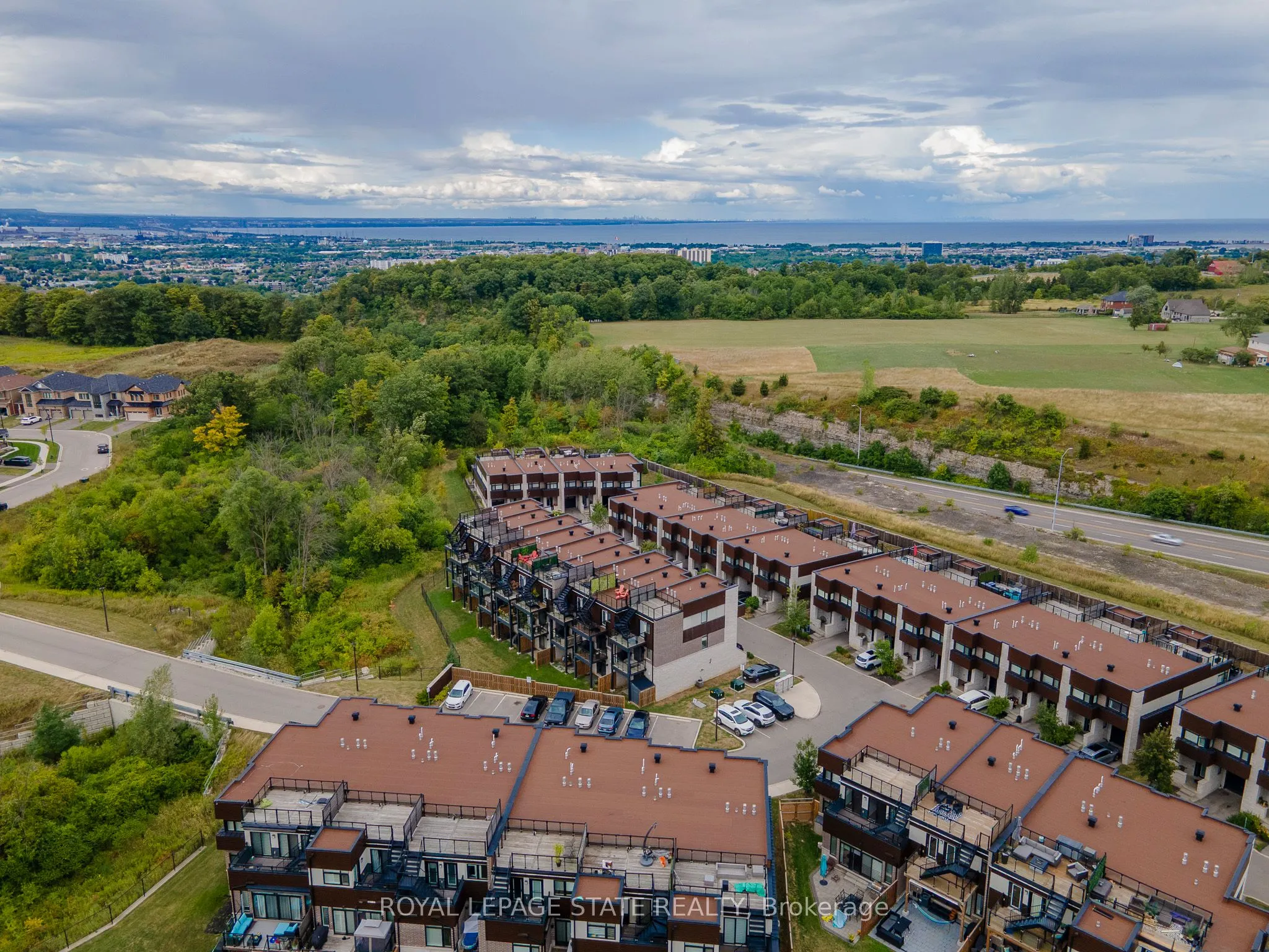 35 Midhurst Heights, #40