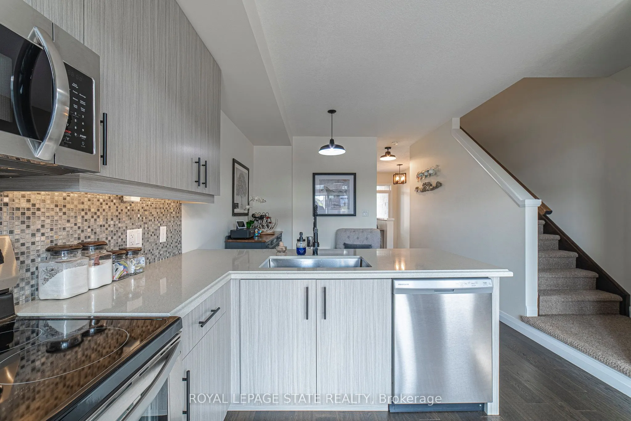 35 Midhurst Heights, #40