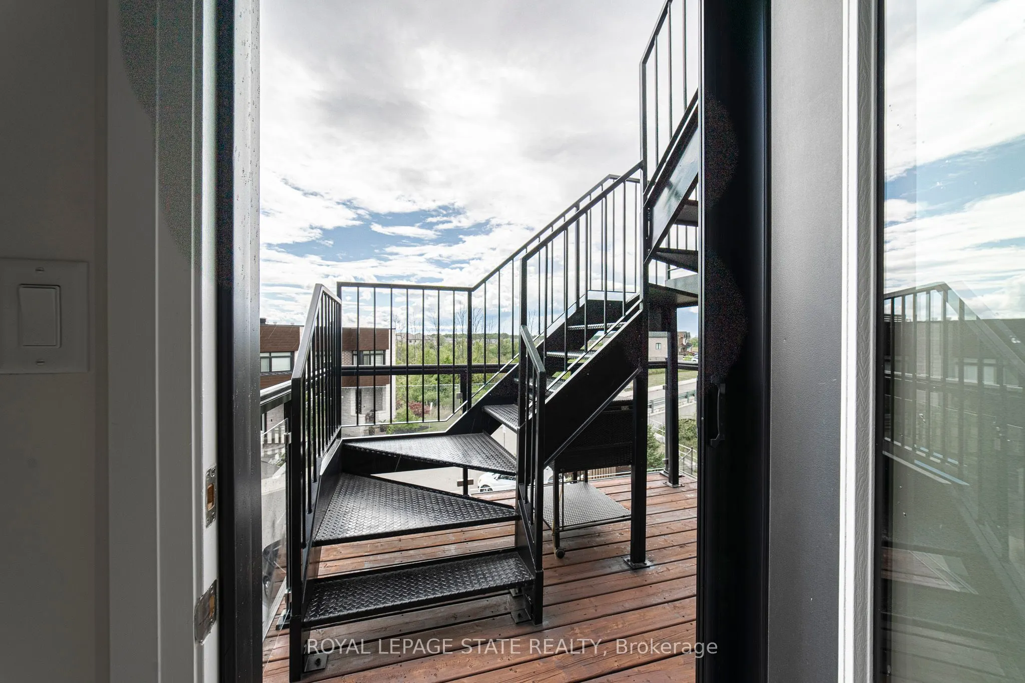 35 Midhurst Heights, #40