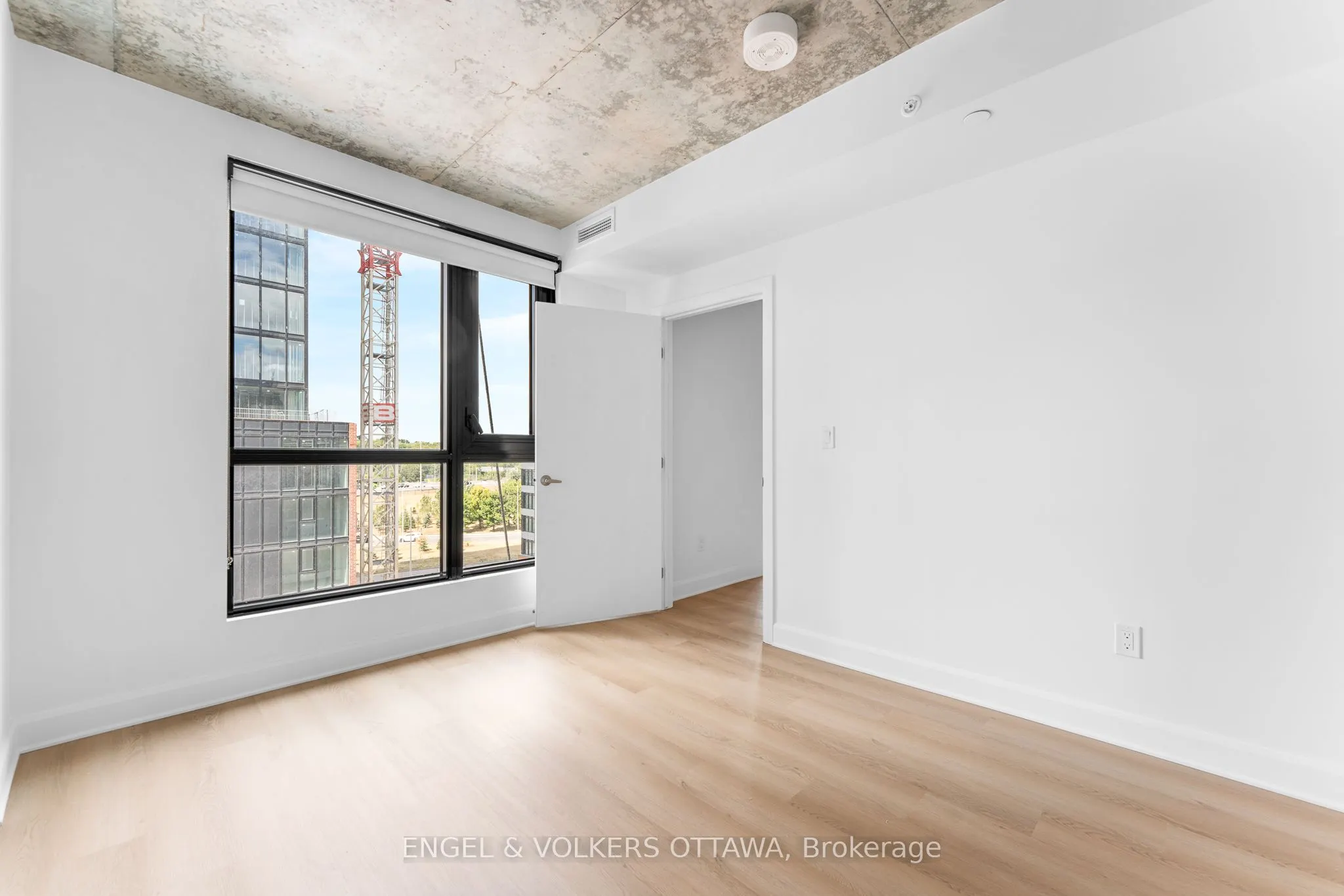 1366 Carling Avenue, #814