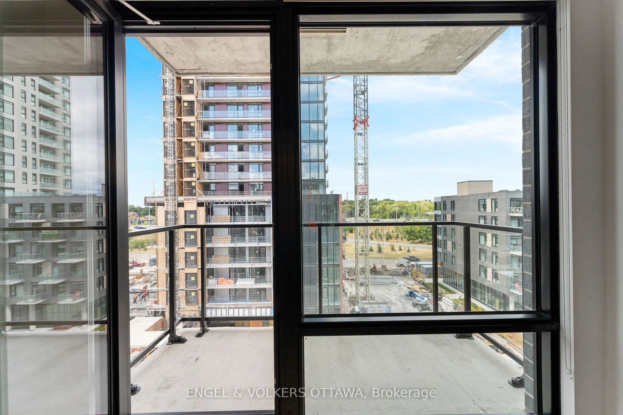 1366 Carling Avenue, #814