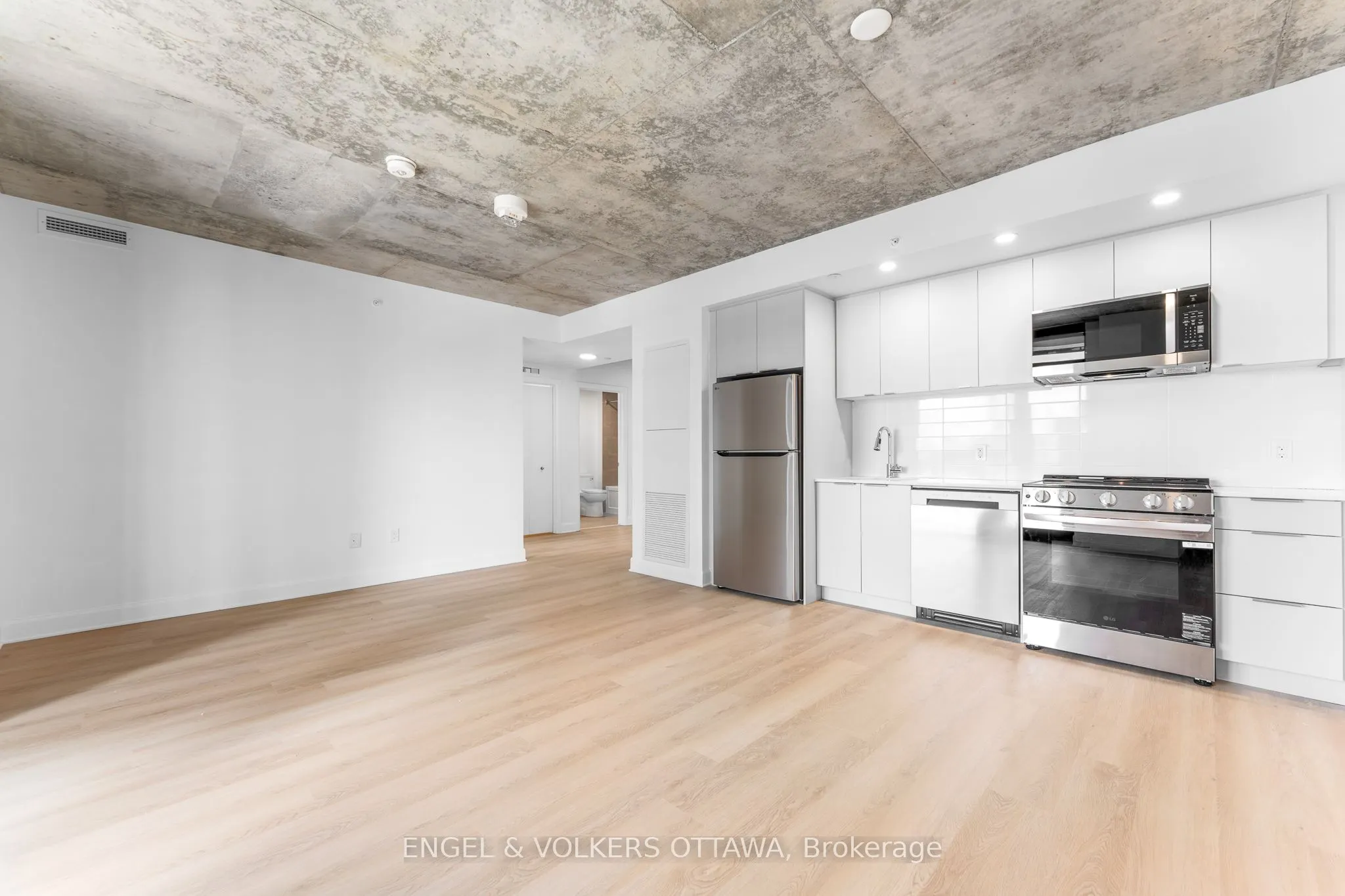 1366 Carling Avenue, #814