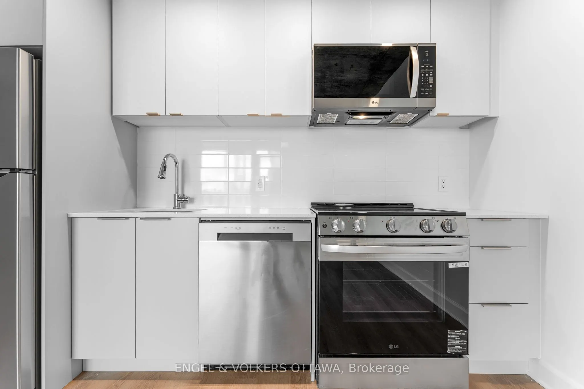 1366 Carling Avenue, #814