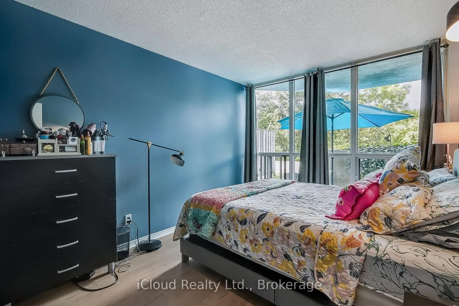 107 BAGOT Street, #112