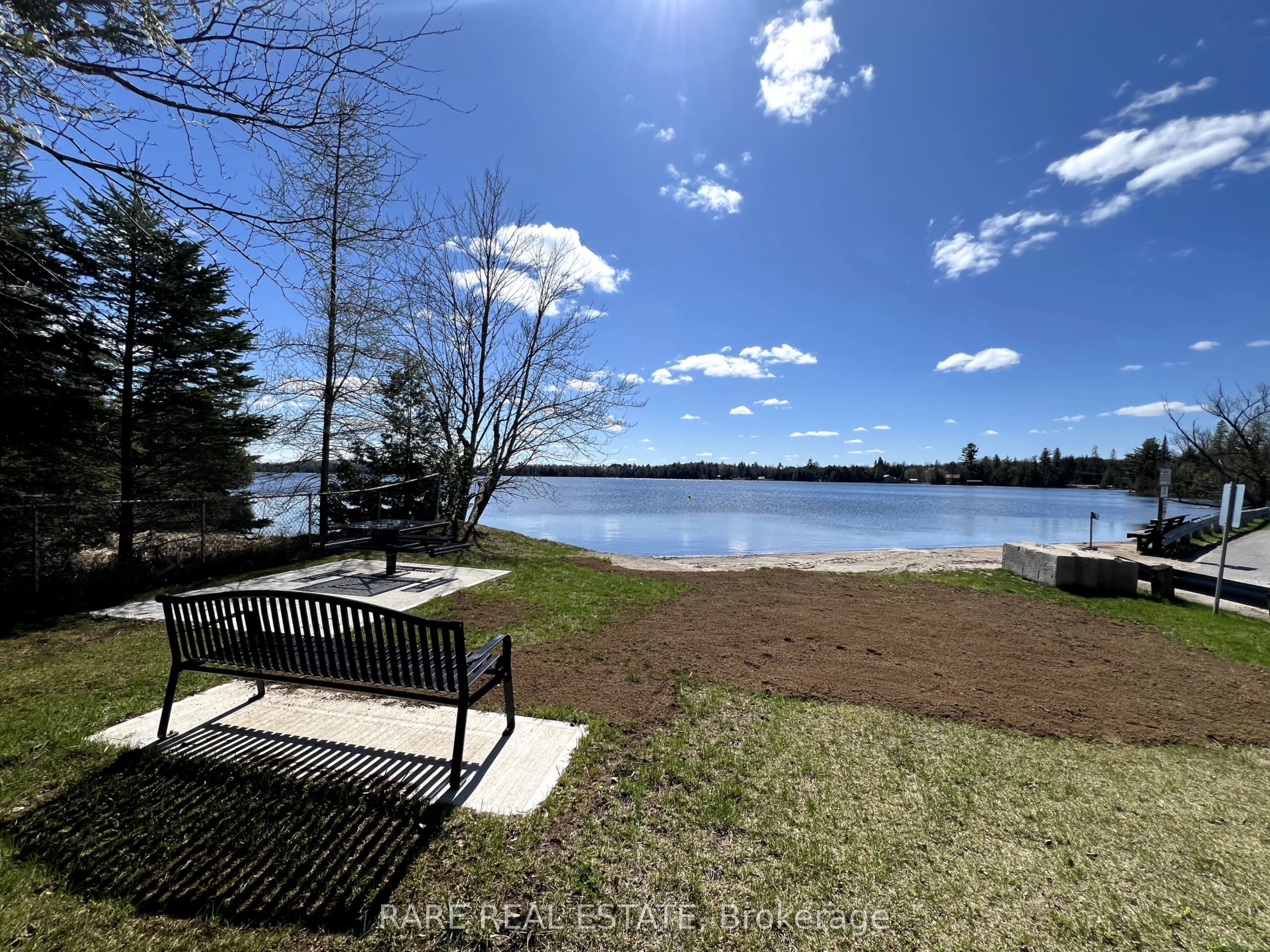 1594 NORTH STEENBURG LAKE Road
