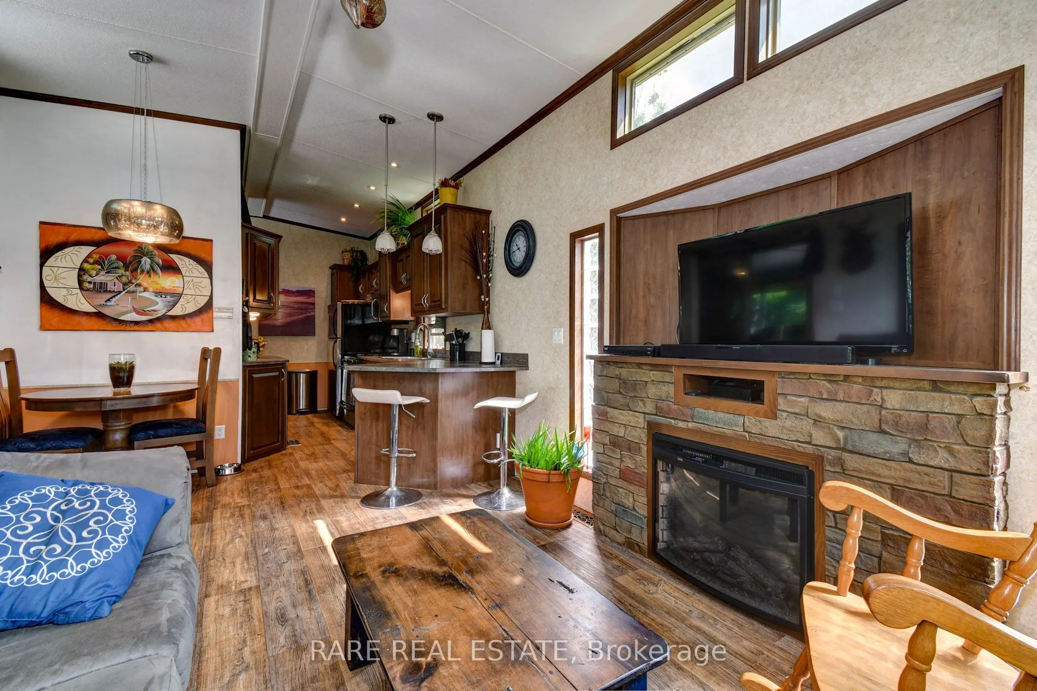 1594 NORTH STEENBURG LAKE Road