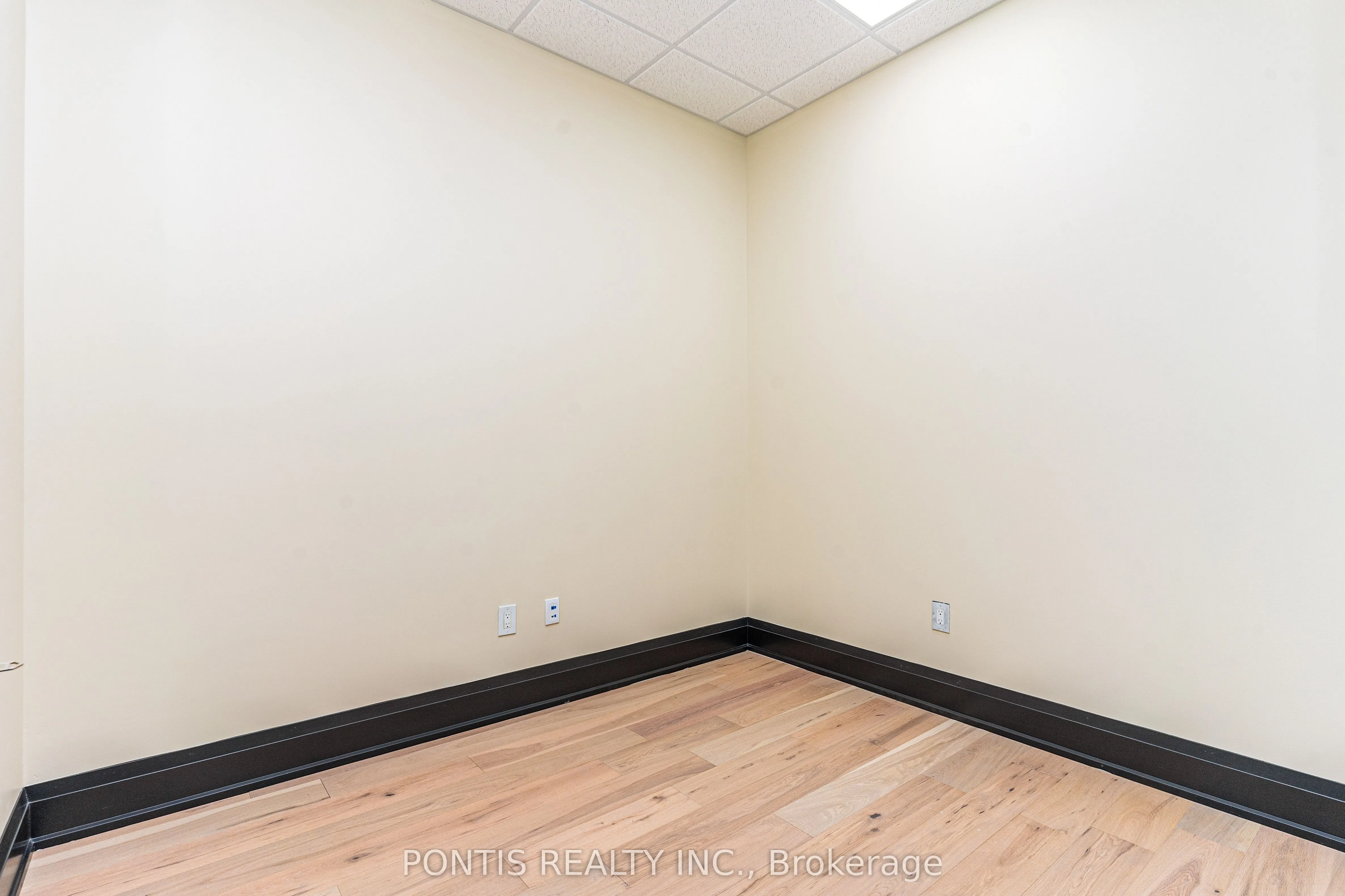 460 Hespeler Road, #H211