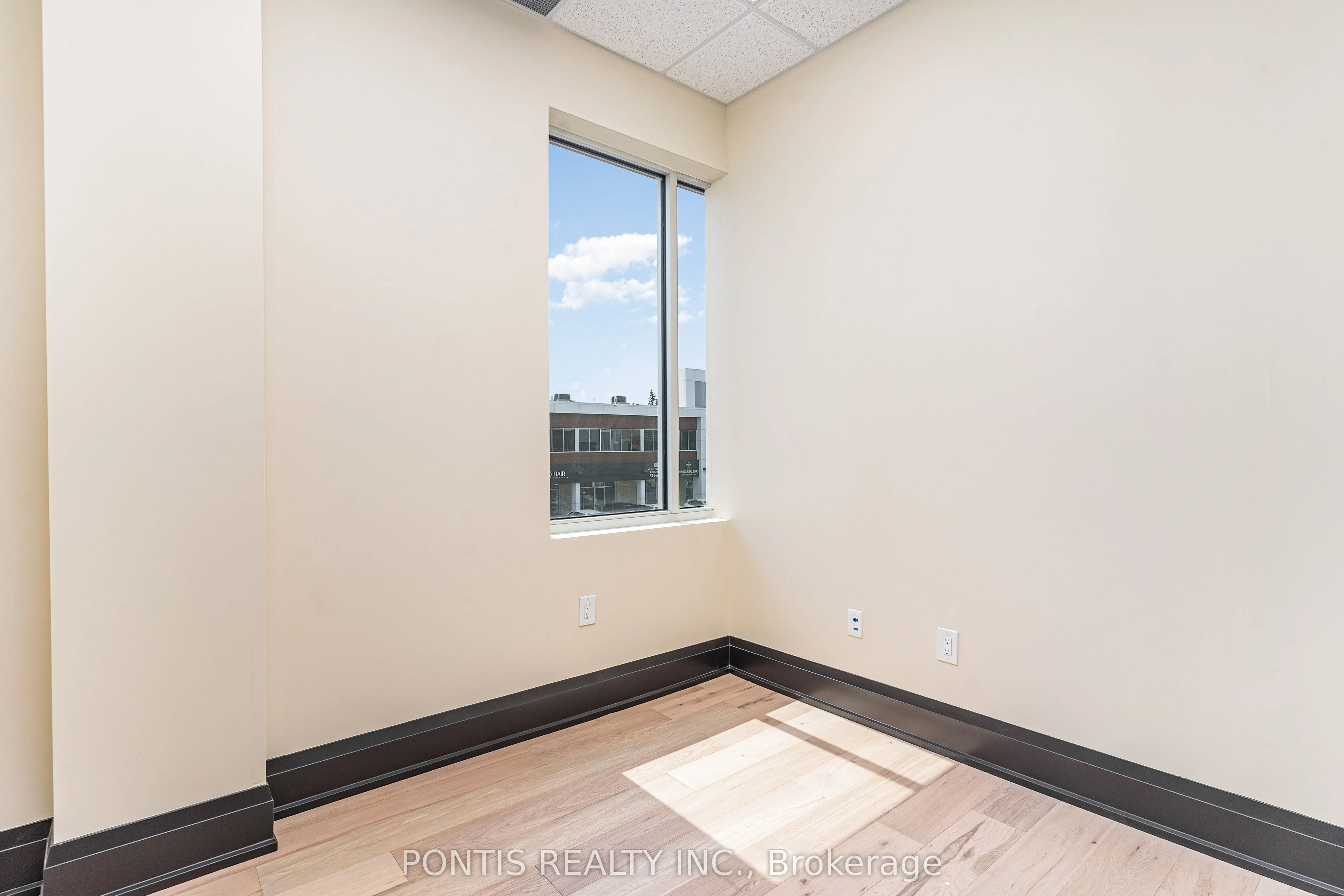 460 Hespeler Road, #H211