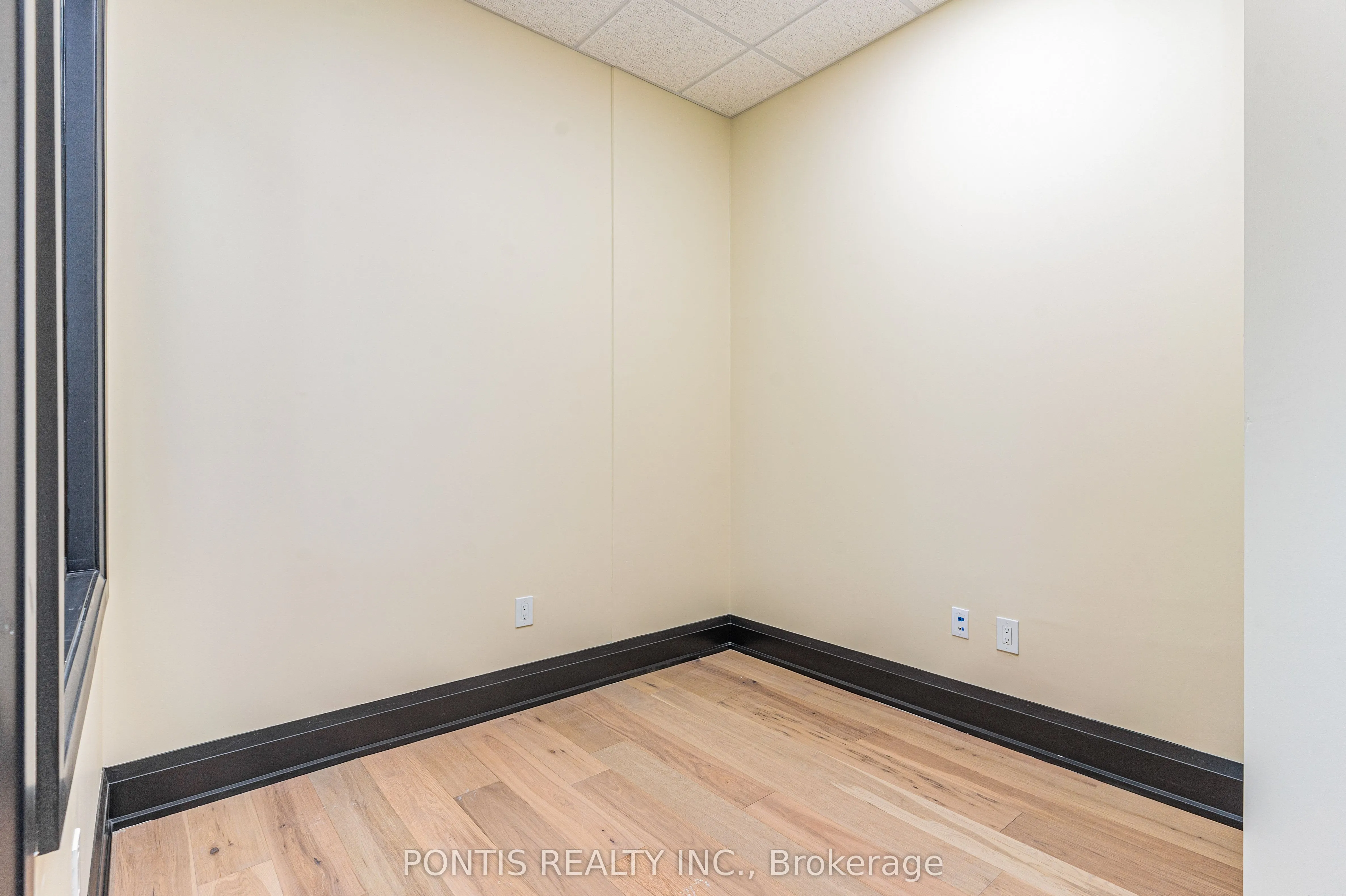 460 Hespeler Road, #H211
