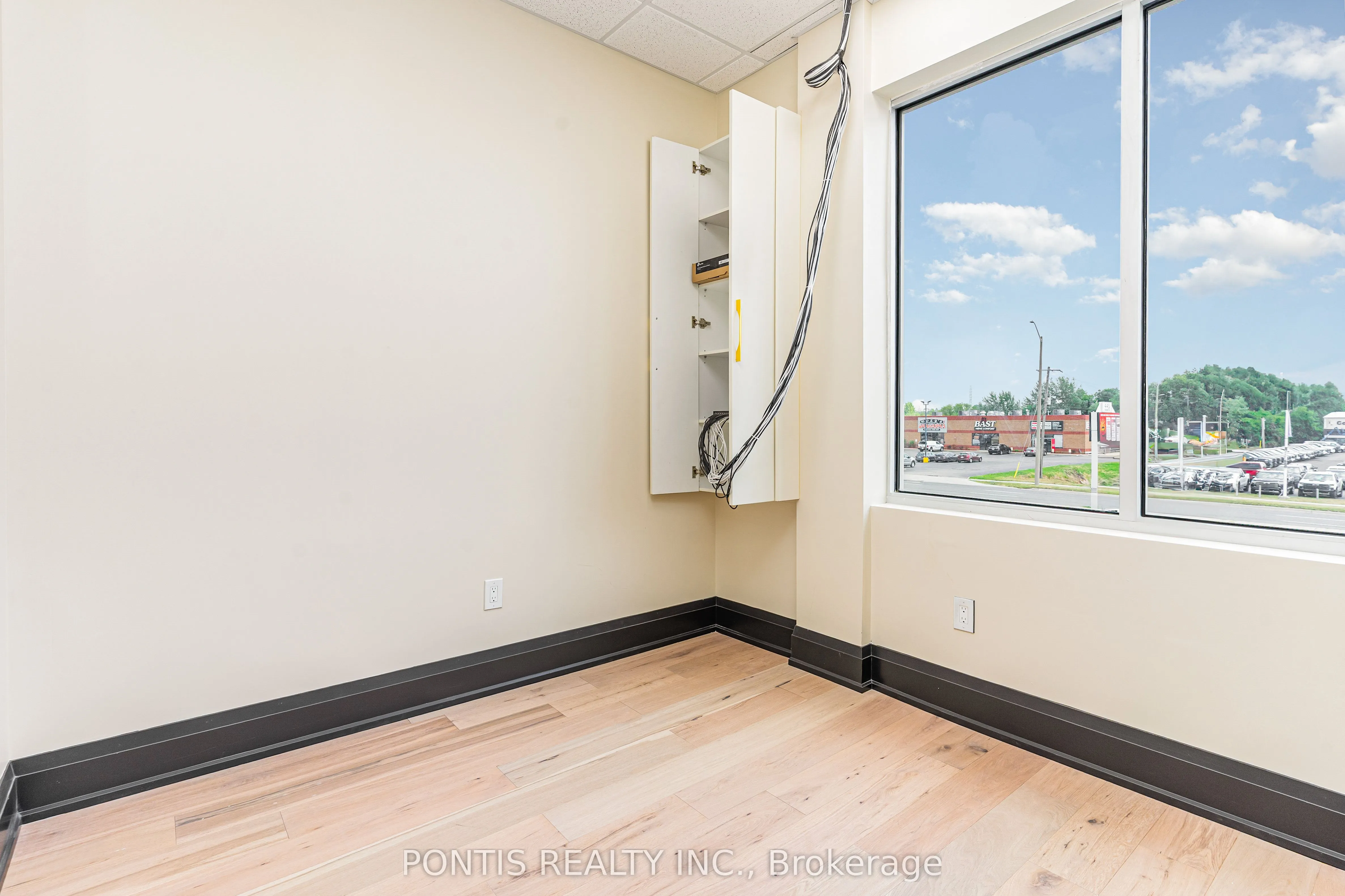 460 Hespeler Road, #H211