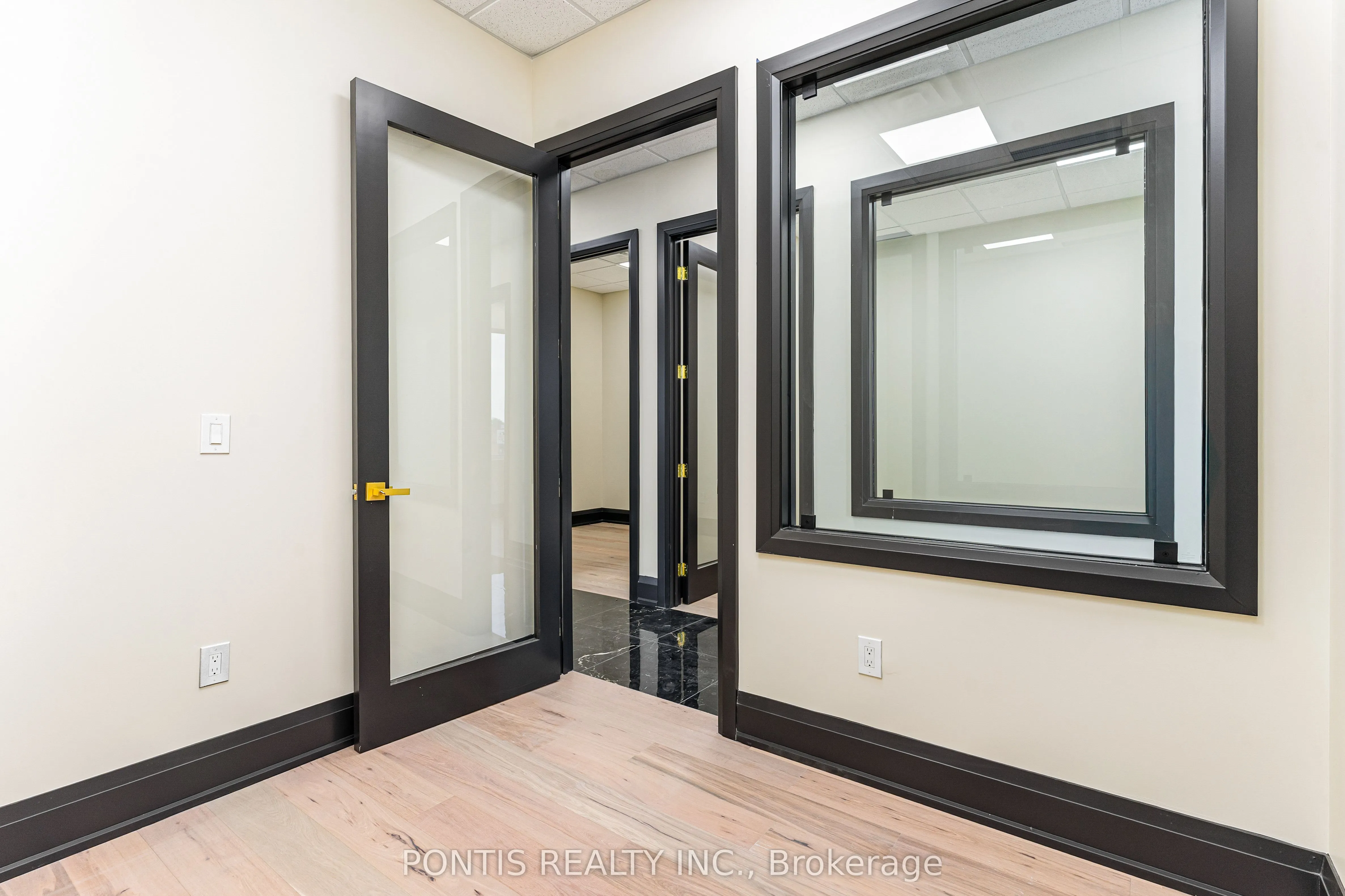 460 Hespeler Road, #H211