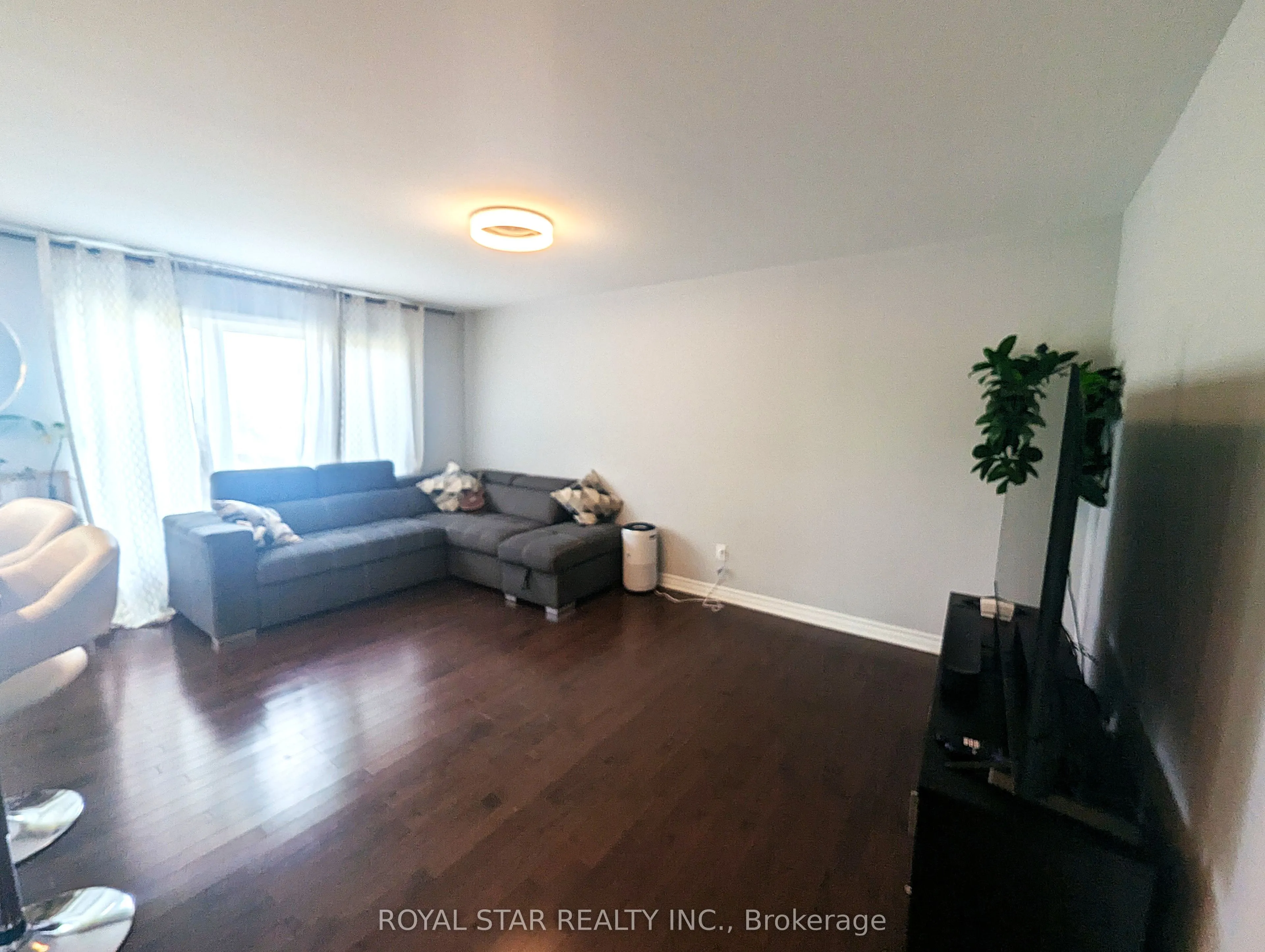 767 Maloja Way