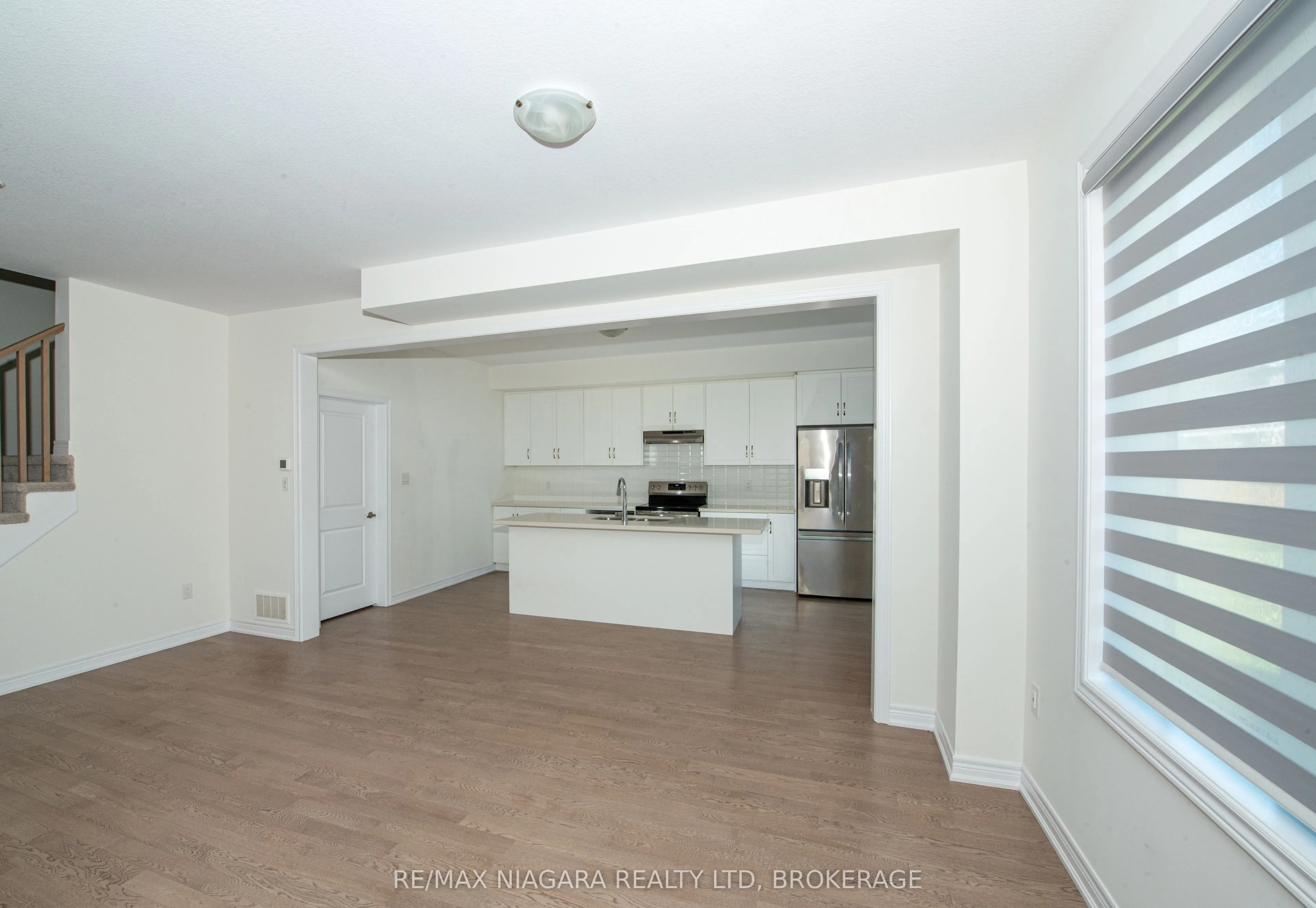 100 Blackbird Way